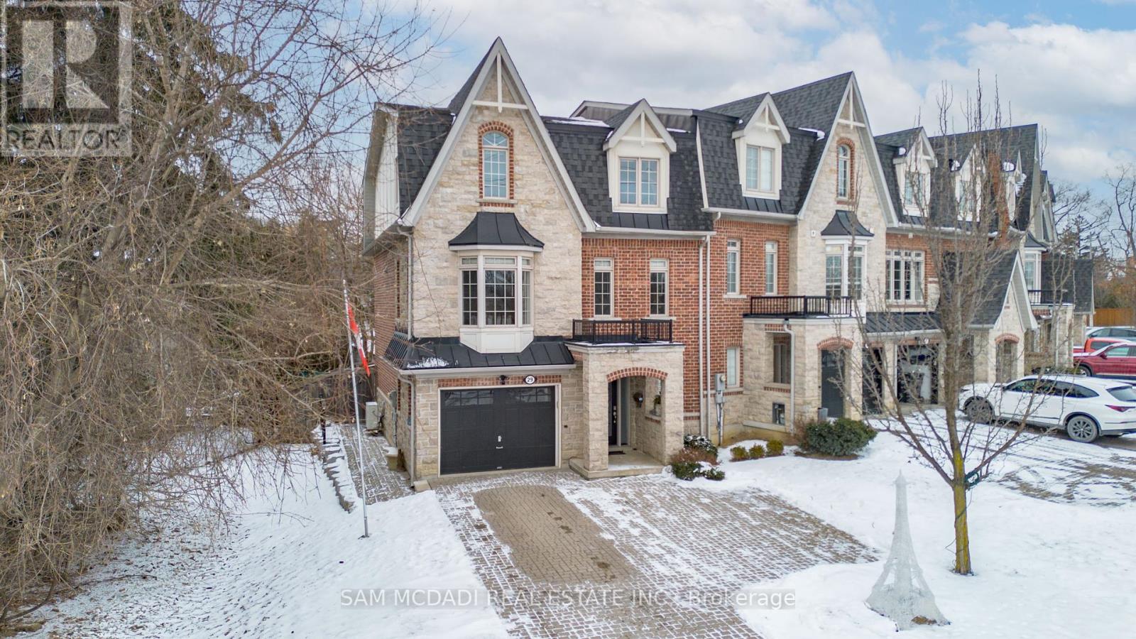 Property at 29 PREMIUM WAY image 3
