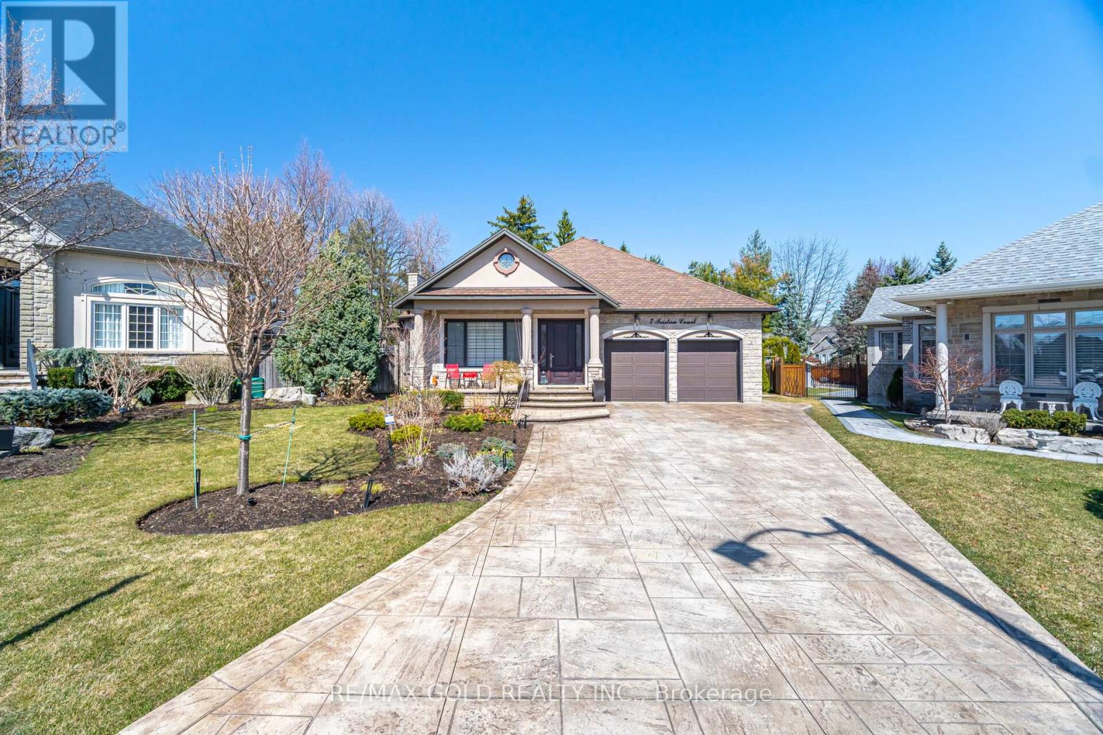 Property at 7 TRISTAN COURT image 2