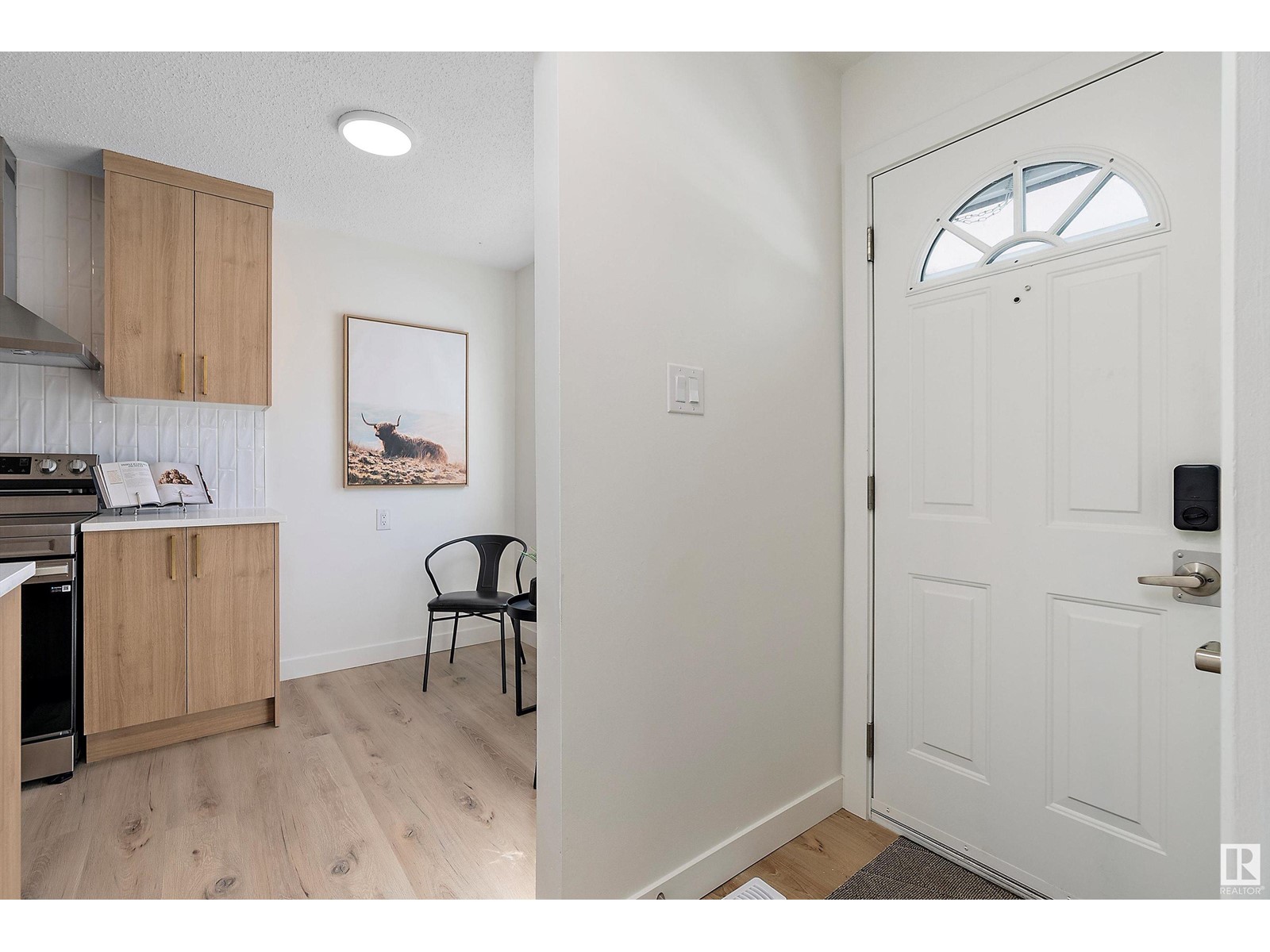 Property at 7D TWIN TC NW image 3