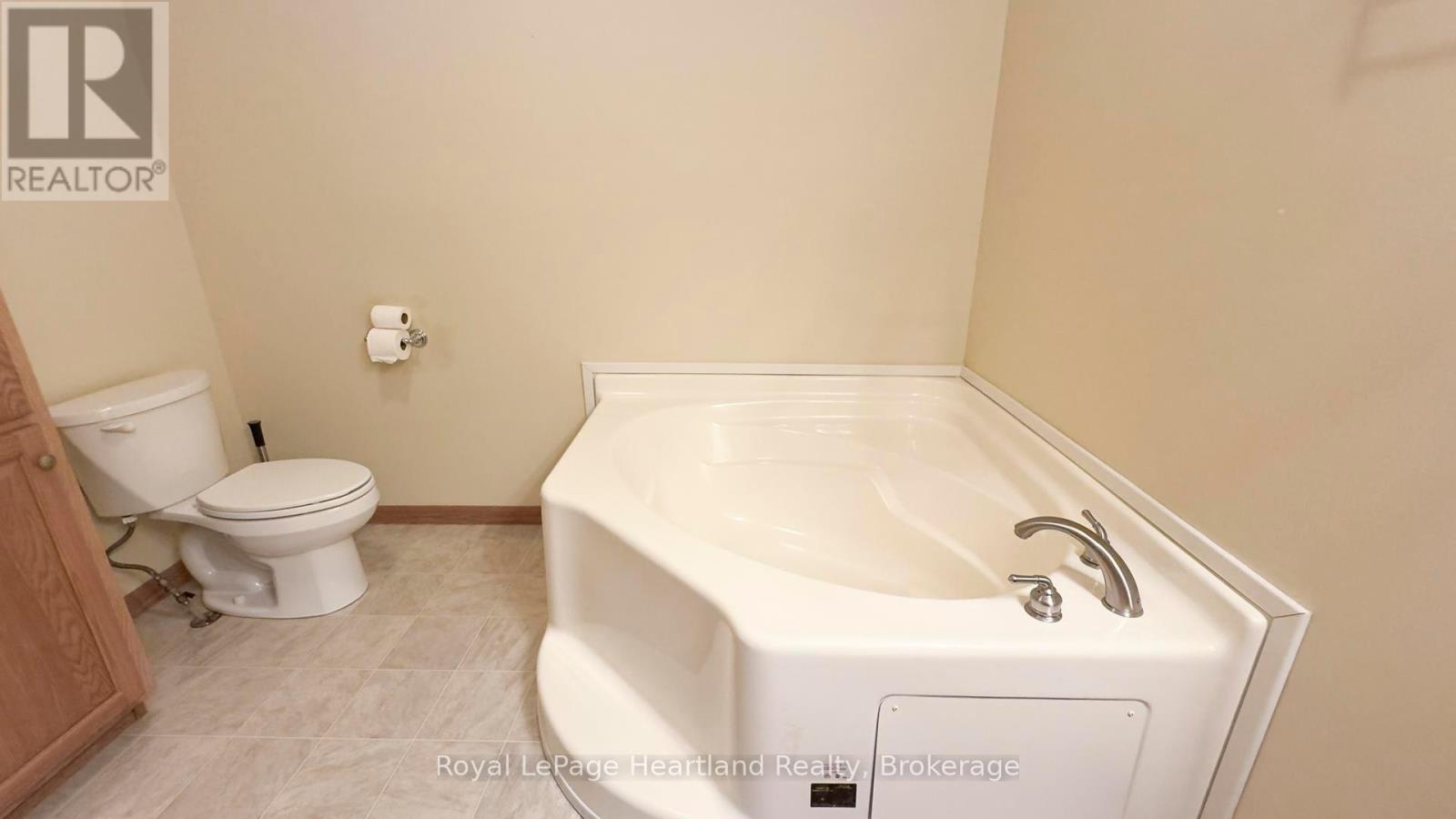 15 Cheyenne Lane, Ashfield-Colborne-Wawanosh, Ontario  N7A 3Y2 - Photo 22 - X11906265