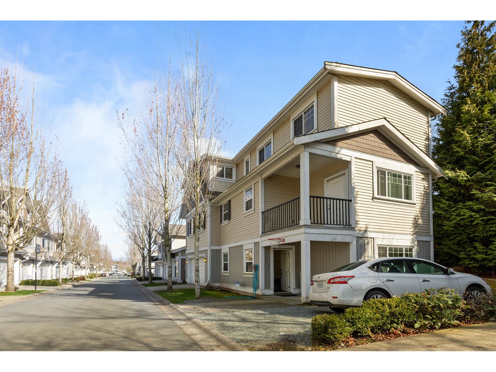 Property at 11 30748 CARDINAL AVENUE image 2