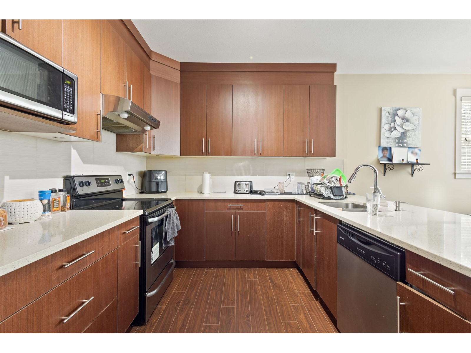 Property at 11 30748 CARDINAL AVENUE image 4