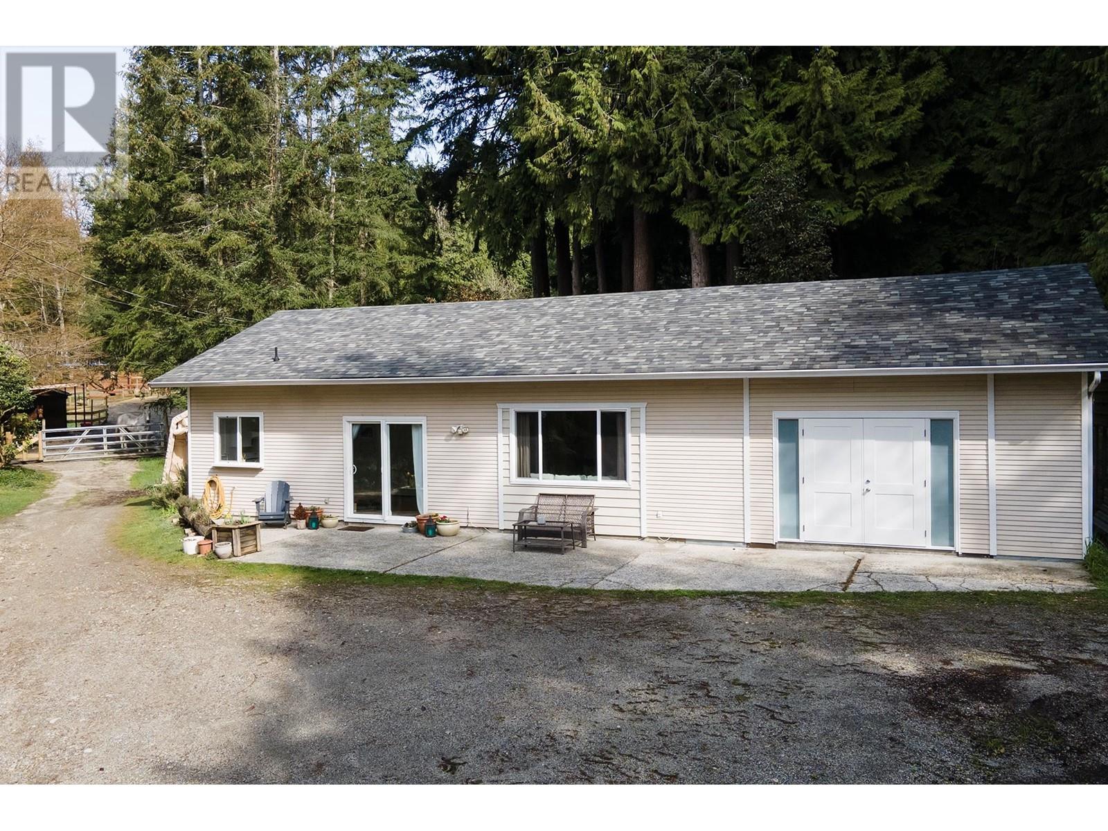 1930 Ranch Road, Roberts Creek, British Columbia  V0N 2W5 - Photo 21 - R2986513