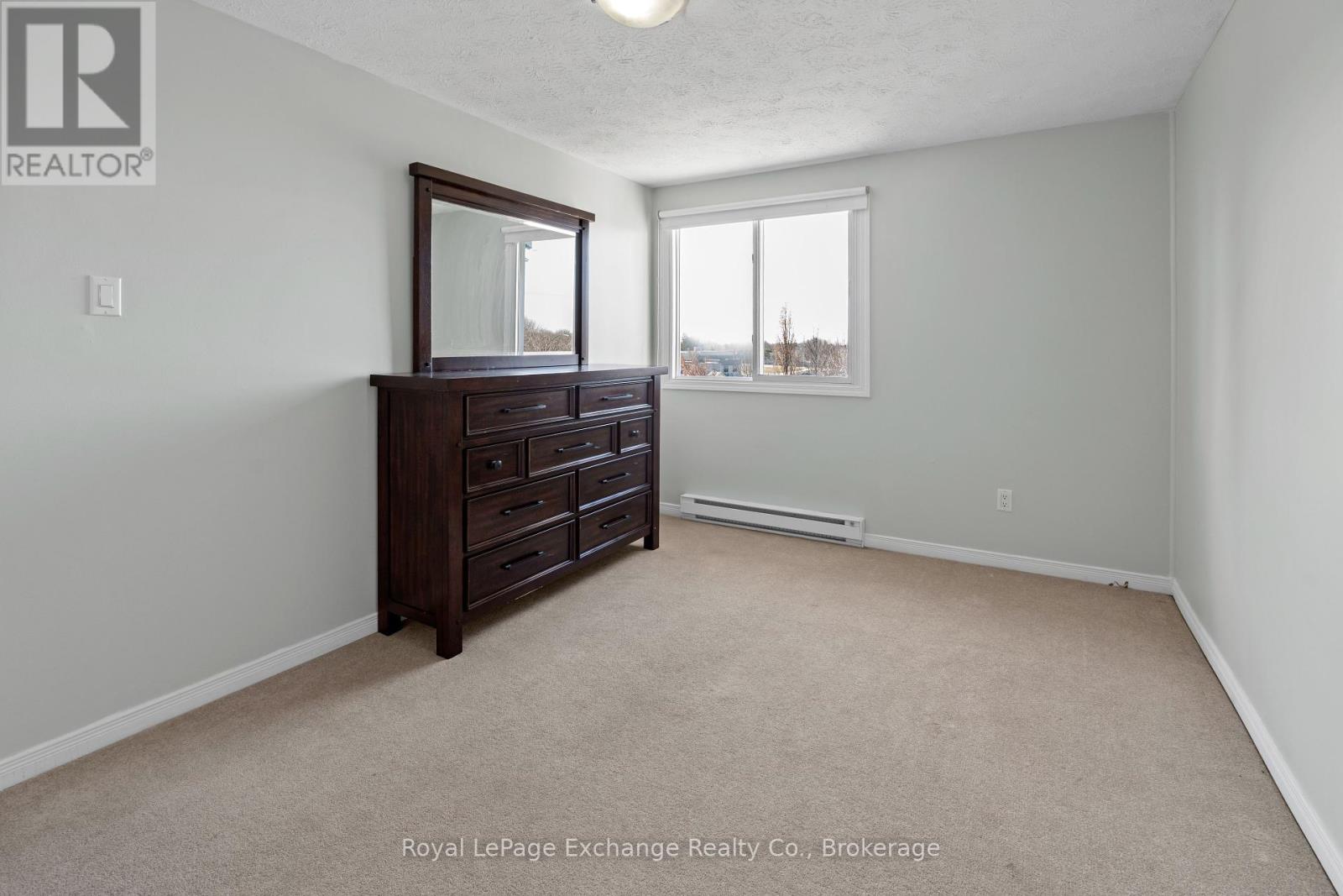 690 Andrew Malcolm Drive, Kincardine, Ontario  N2Z 1P3 - Photo 21 - X12064424