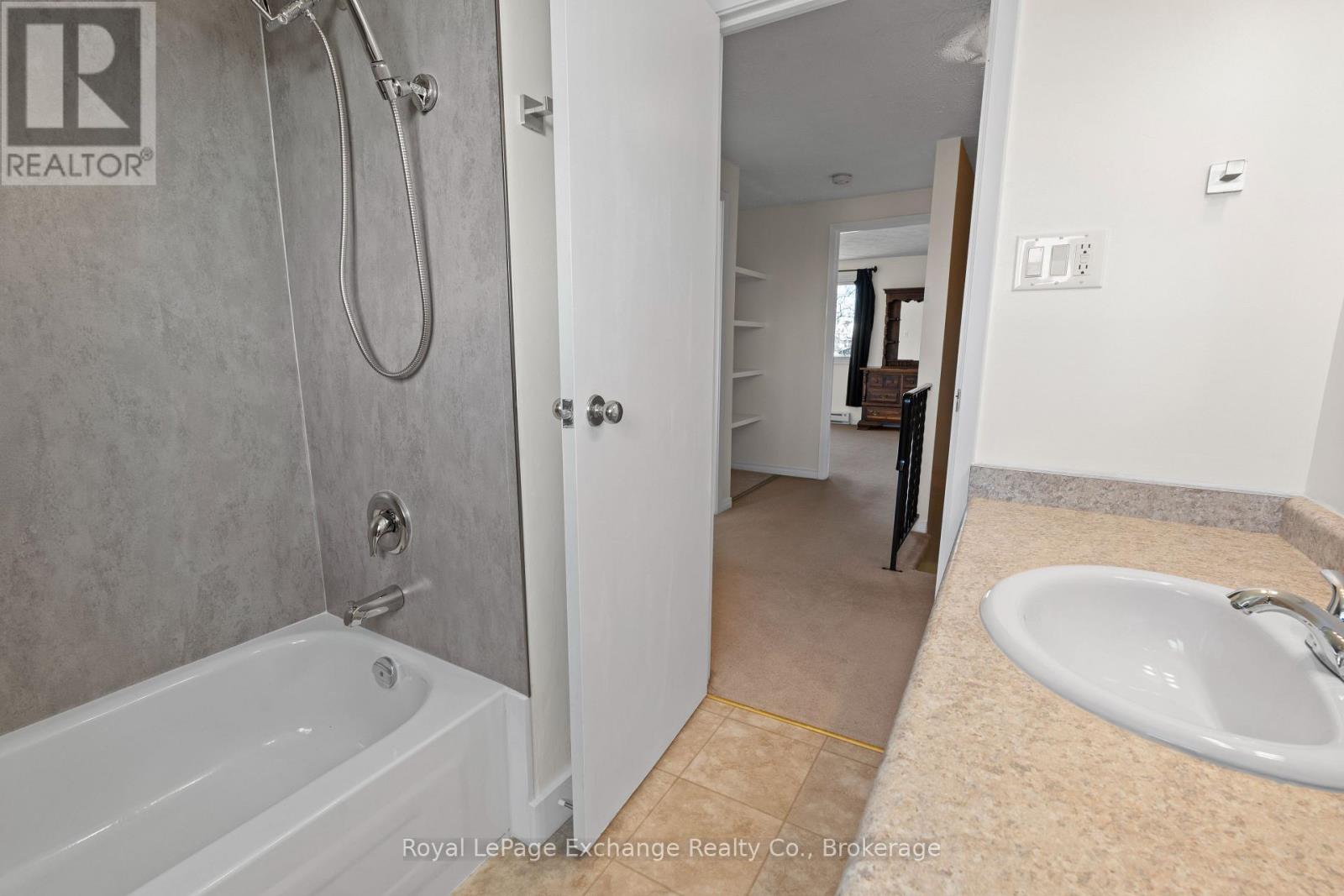 690 Andrew Malcolm Drive, Kincardine, Ontario  N2Z 1P3 - Photo 24 - X12064424