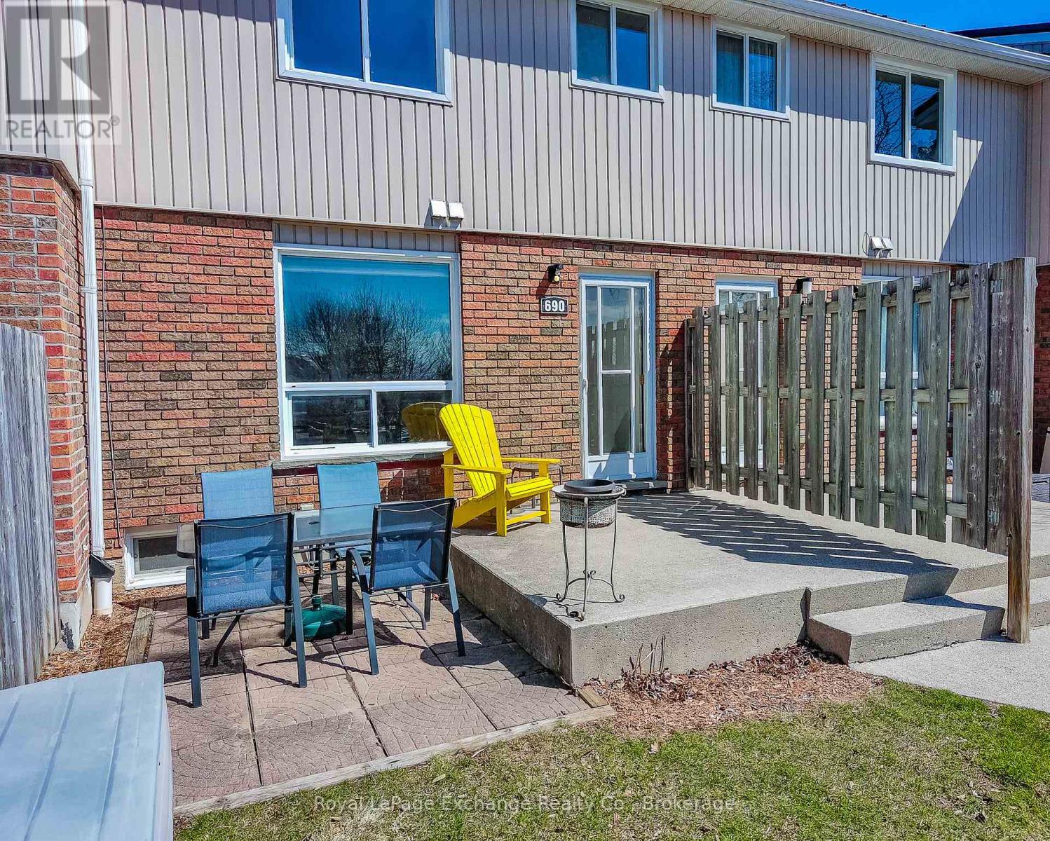 690 Andrew Malcolm Drive, Kincardine, Ontario  N2Z 1P3 - Photo 3 - X12064424