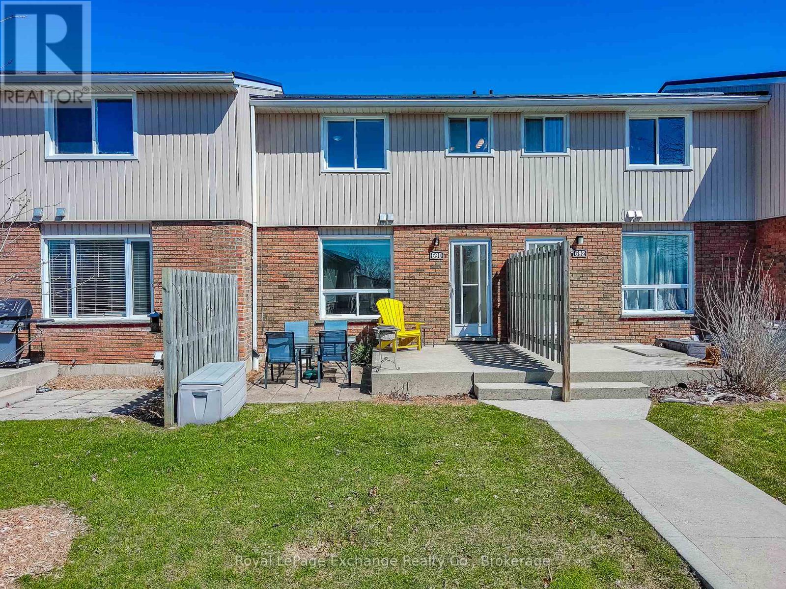 690 Andrew Malcolm Drive, Kincardine, Ontario  N2Z 1P3 - Photo 37 - X12064424