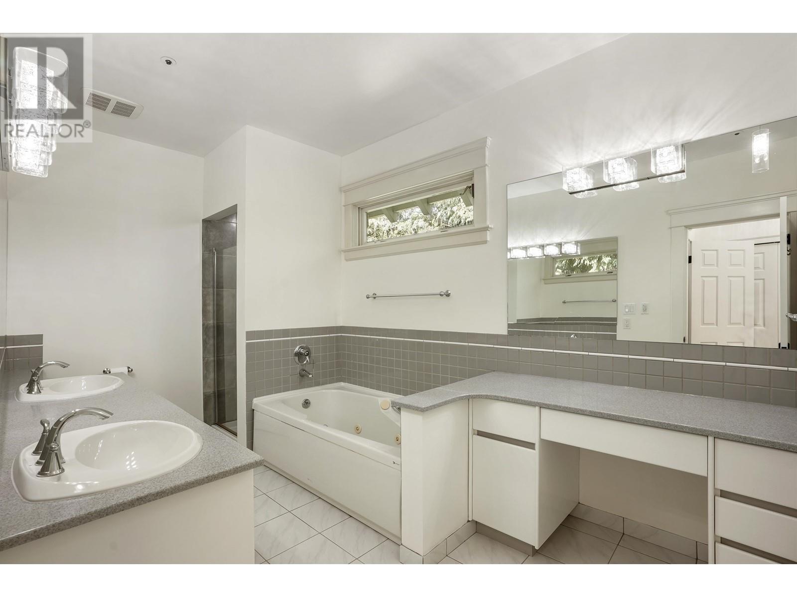 1574 Angus Drive, Vancouver, British Columbia  V6J 4H3 - Photo 30 - R2985645