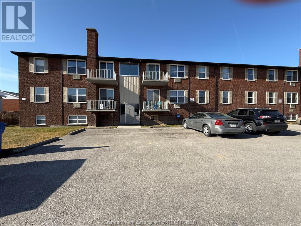 Property at 118 RIVERVIEW DRIVE Unit# 412 image 5