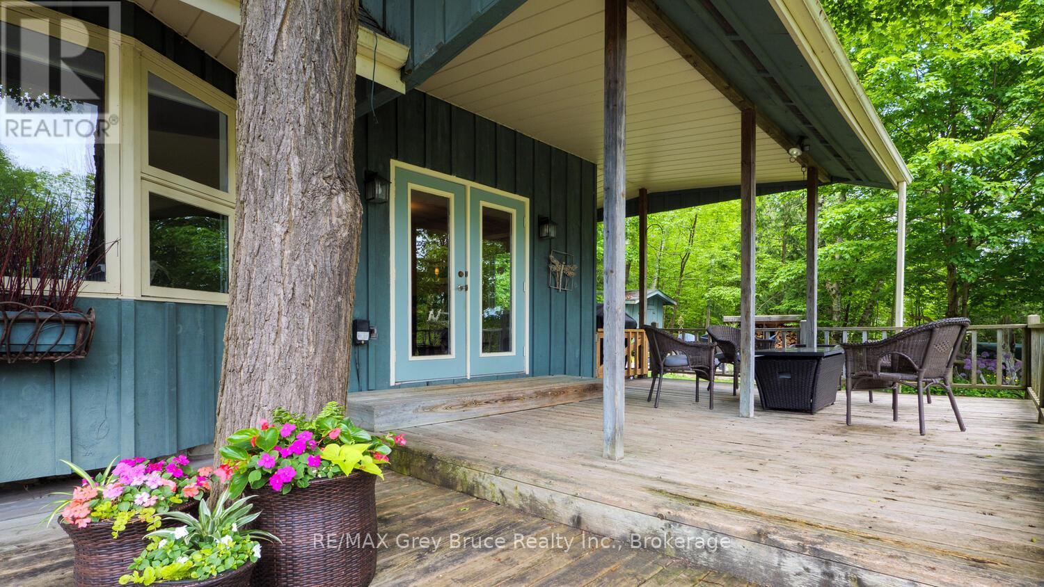 11&lt17 Shoreline Drive, Northern Bruce Peninsula, Ontario  N0H 1Z0 - Photo 13 - X12064454