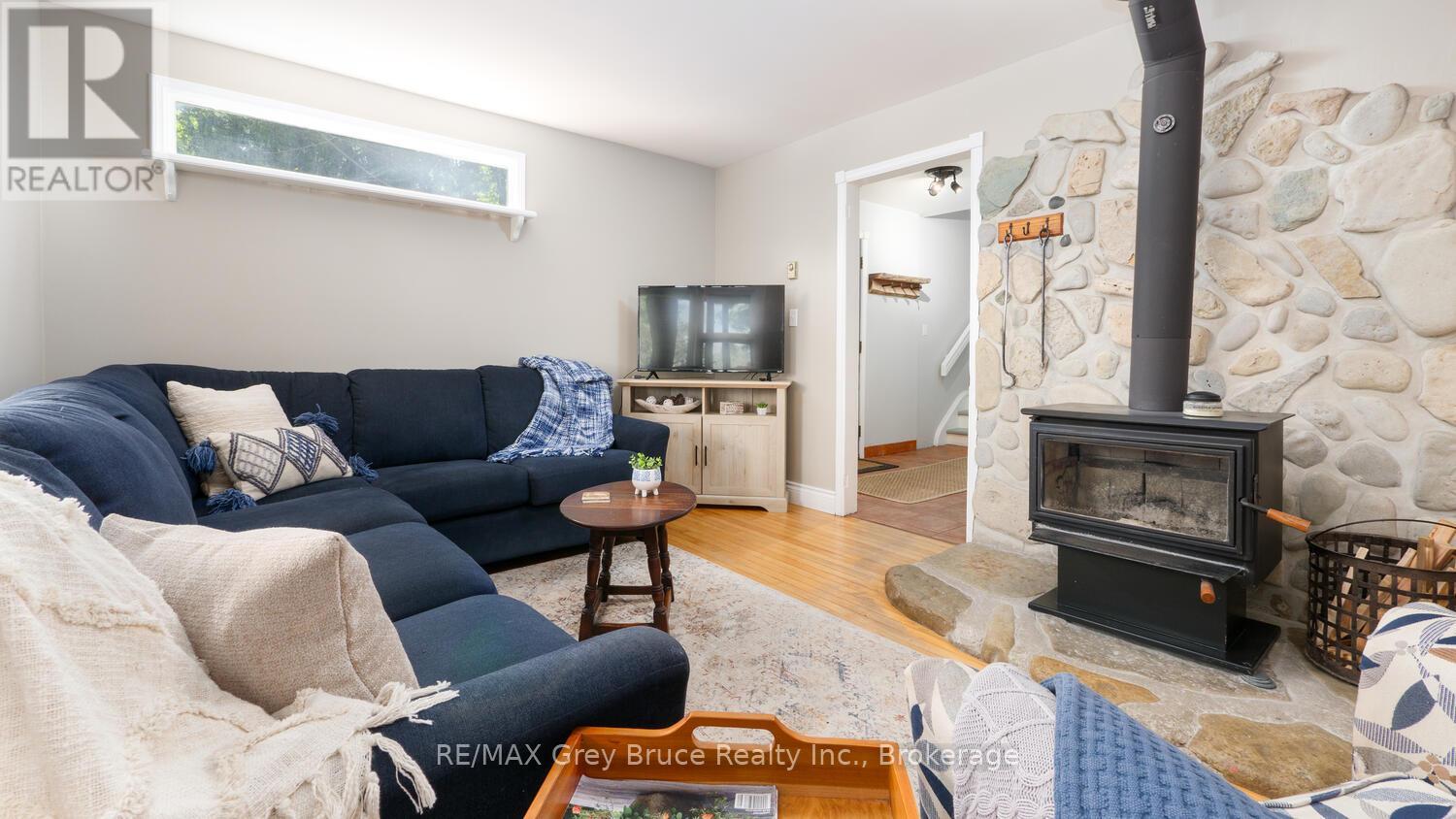 11&lt17 Shoreline Drive, Northern Bruce Peninsula, Ontario  N0H 1Z0 - Photo 16 - X12064454
