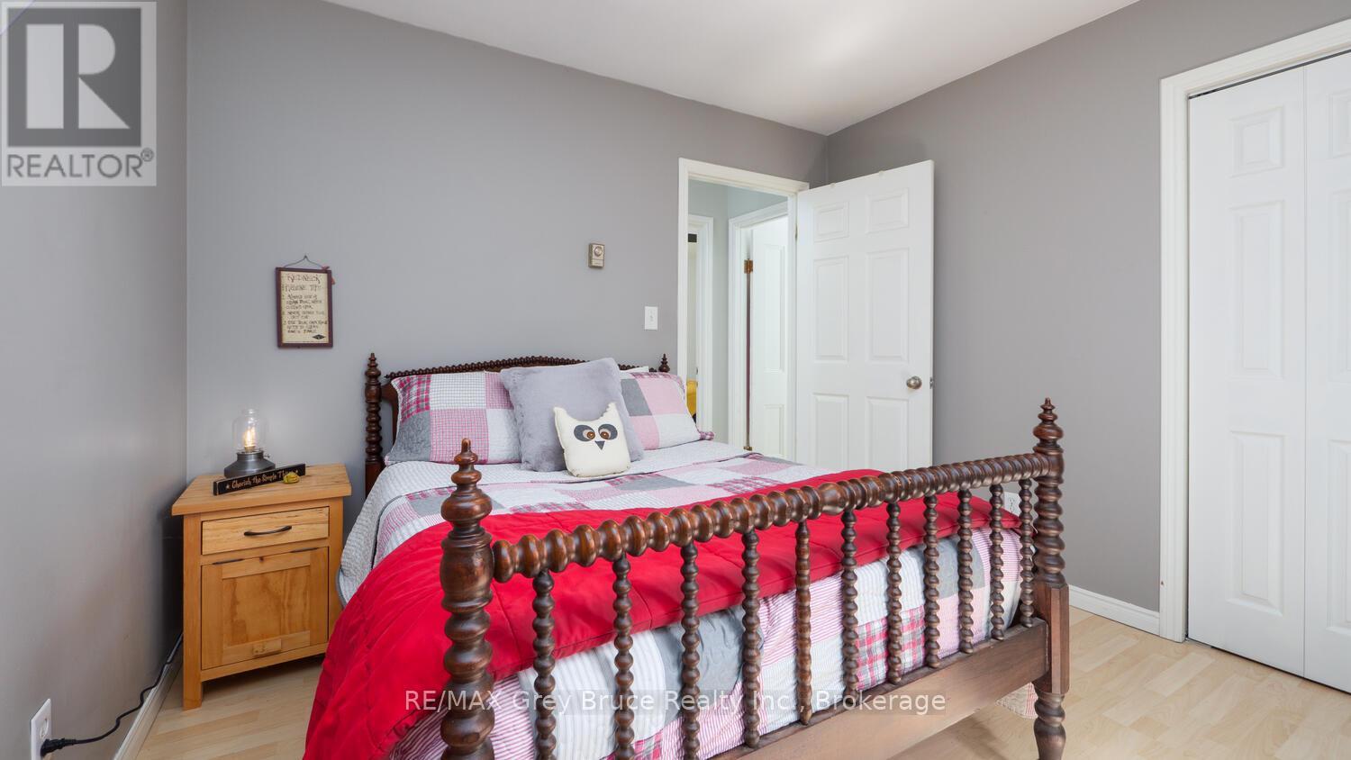 11&lt17 Shoreline Drive, Northern Bruce Peninsula, Ontario  N0H 1Z0 - Photo 24 - X12064454