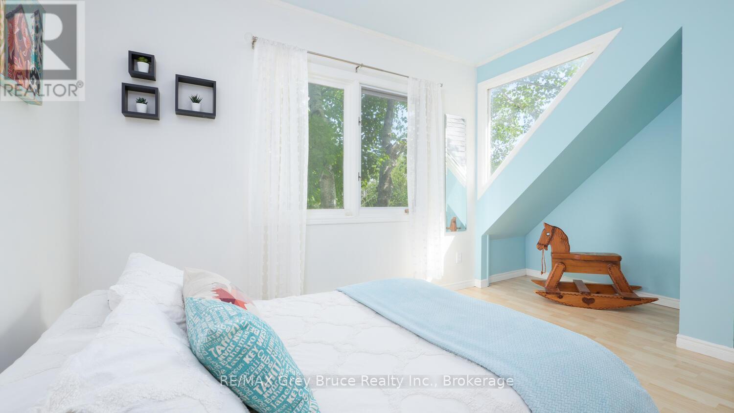 11&lt17 Shoreline Drive, Northern Bruce Peninsula, Ontario  N0H 1Z0 - Photo 29 - X12064454