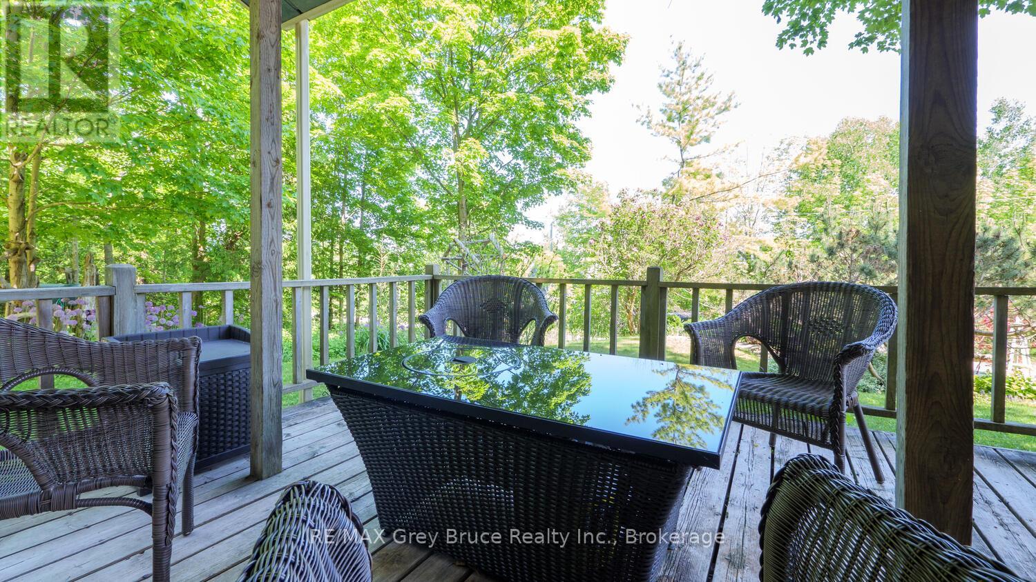 11 Shoreline Drive, Northern Bruce Peninsula, Ontario  N0H 1Z0 - Photo 42 - X12064455