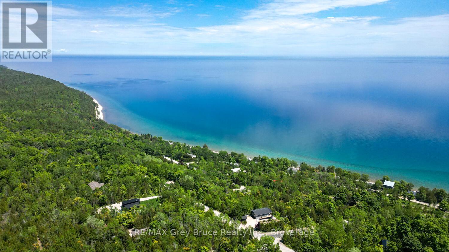 11 Shoreline Drive, Northern Bruce Peninsula, Ontario  N0H 1Z0 - Photo 47 - X12064455
