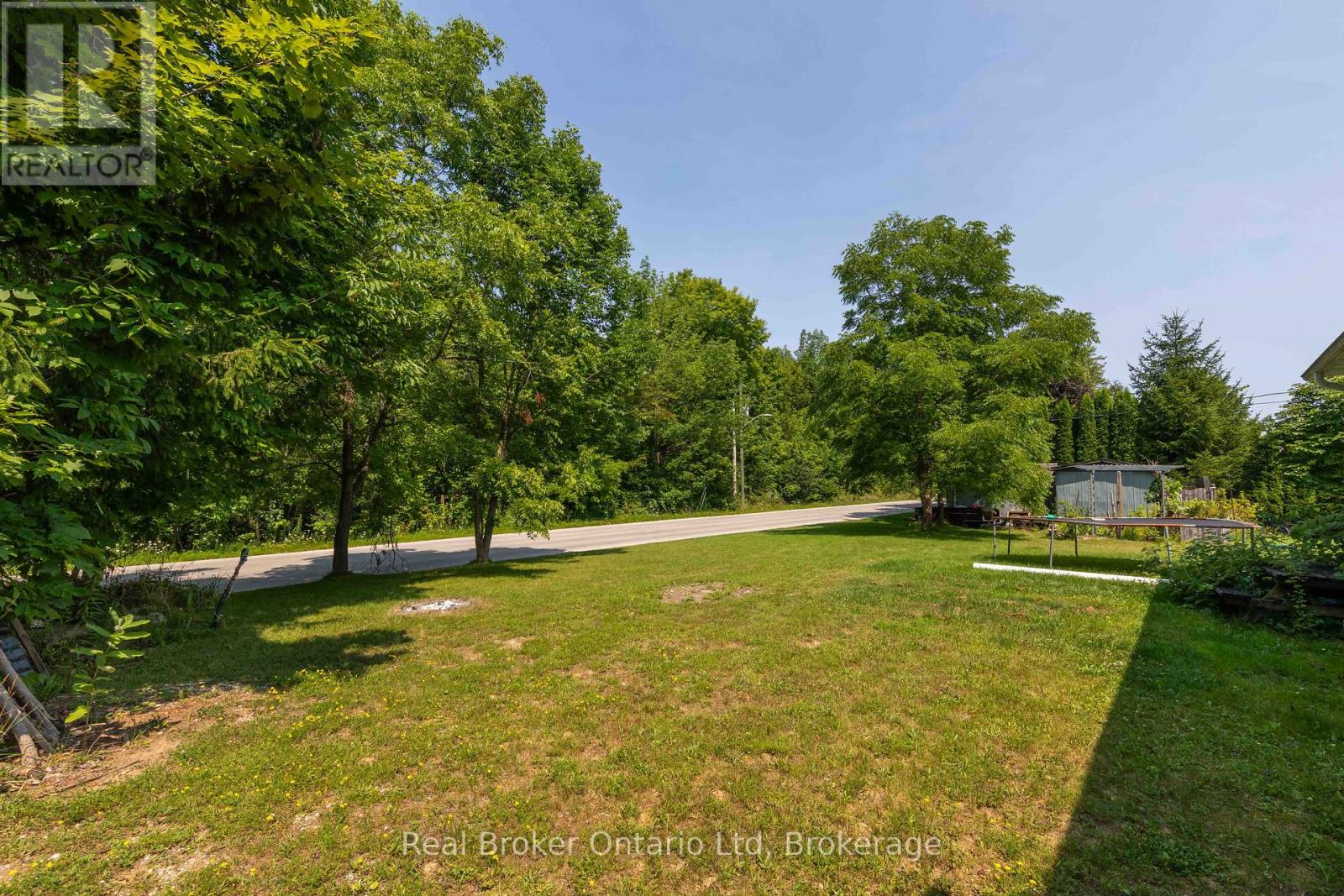 1895 8th Avenue W, Owen Sound, Ontario  N4K 0A7 - Photo 2 - X12064474