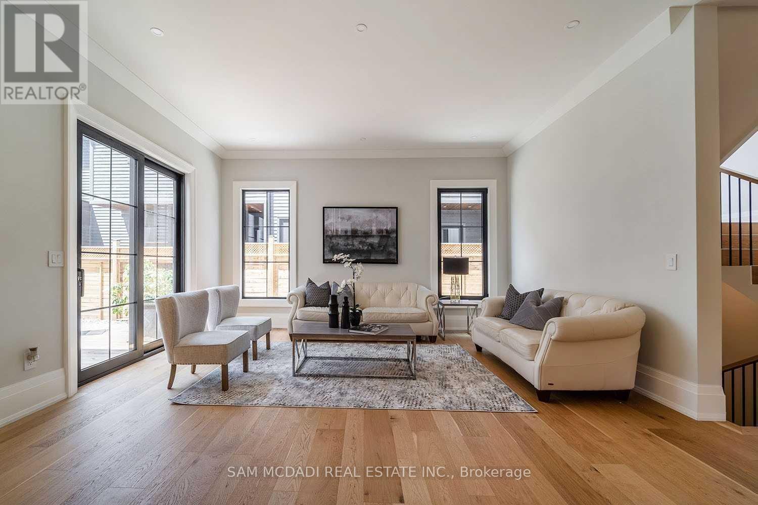 Property at 584 FOURTH LINE image 4
