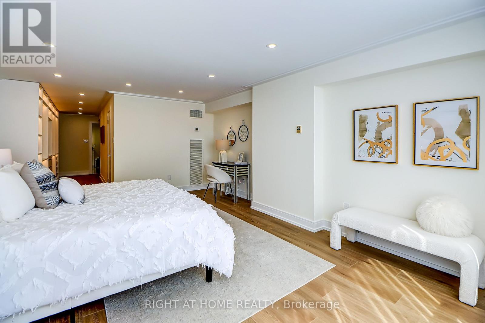 1207 - 130 Carlton Street, Toronto, Ontario  M5A 4K3 - Photo 33 - C12064432