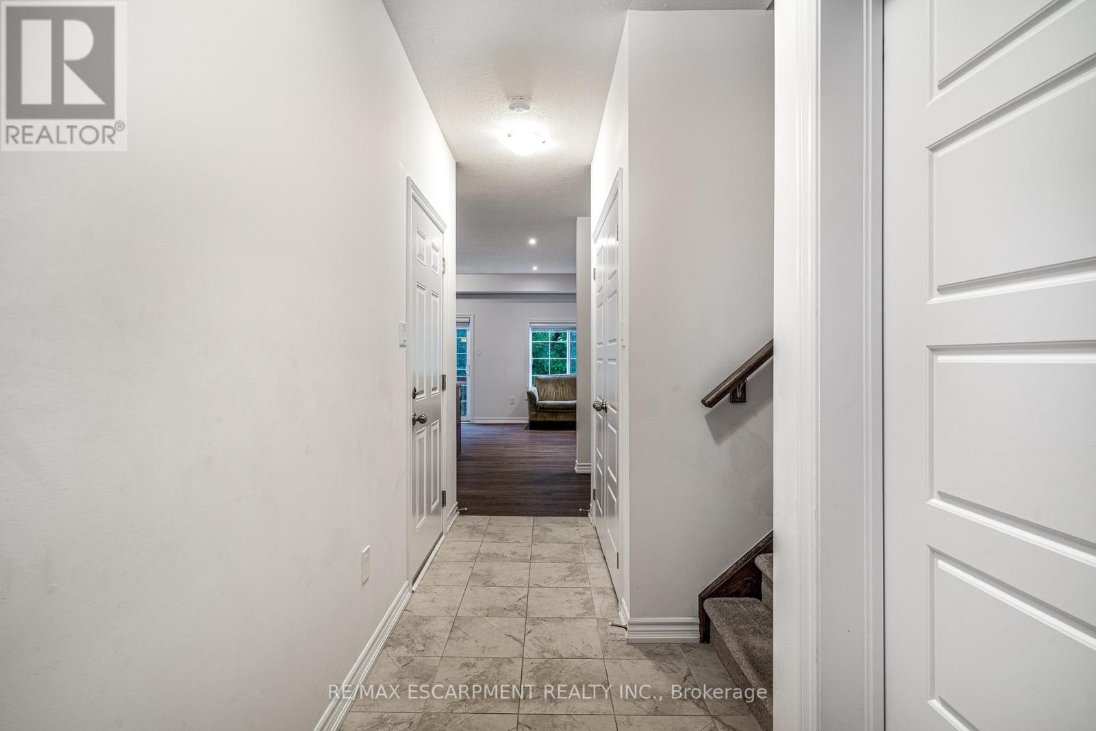Property at 70 DEWBERRY DRIVE image 4