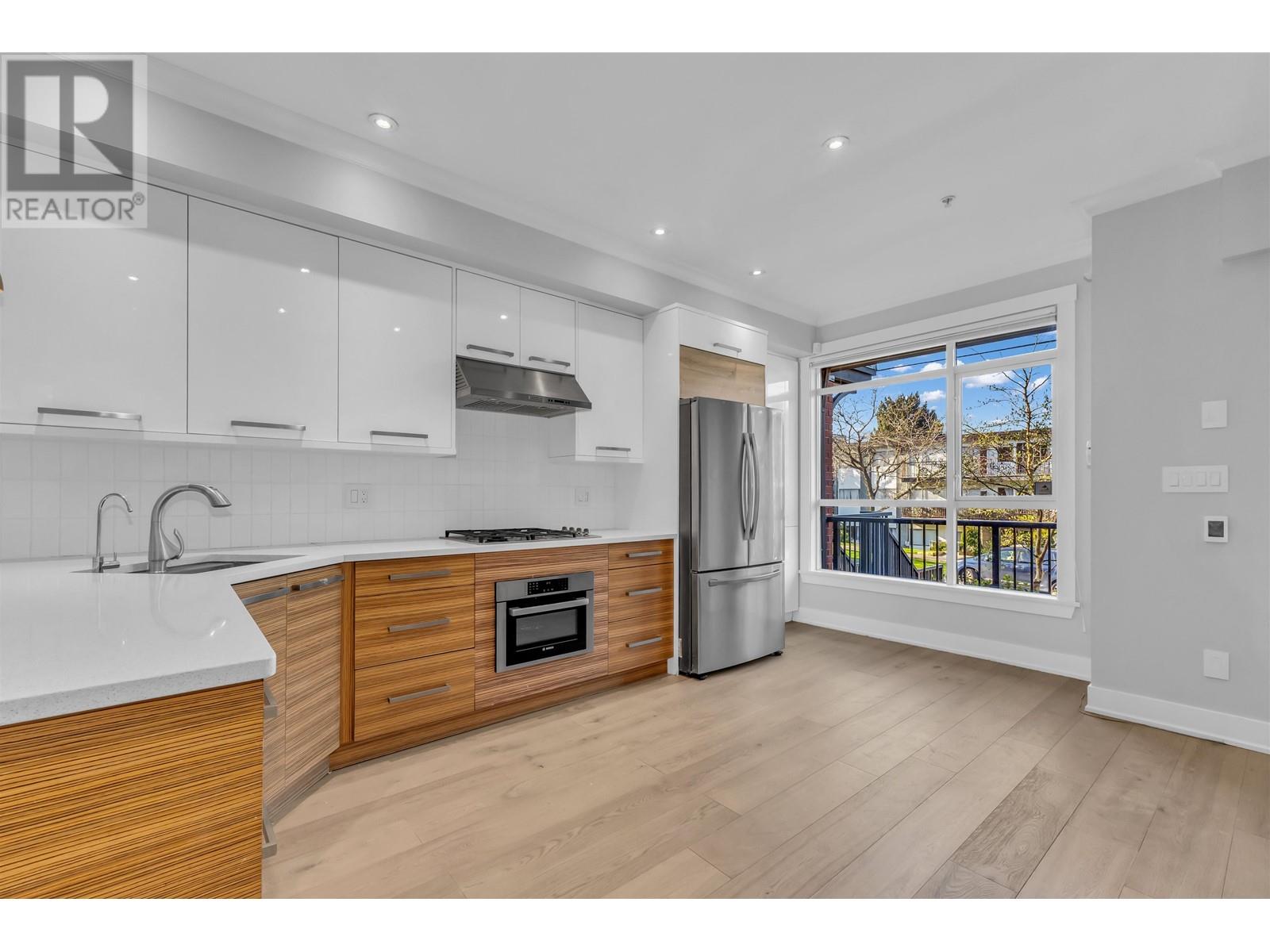 1956 W 5th Avenue, Vancouver, British Columbia  V6J 1P7 - Photo 12 - R2984903