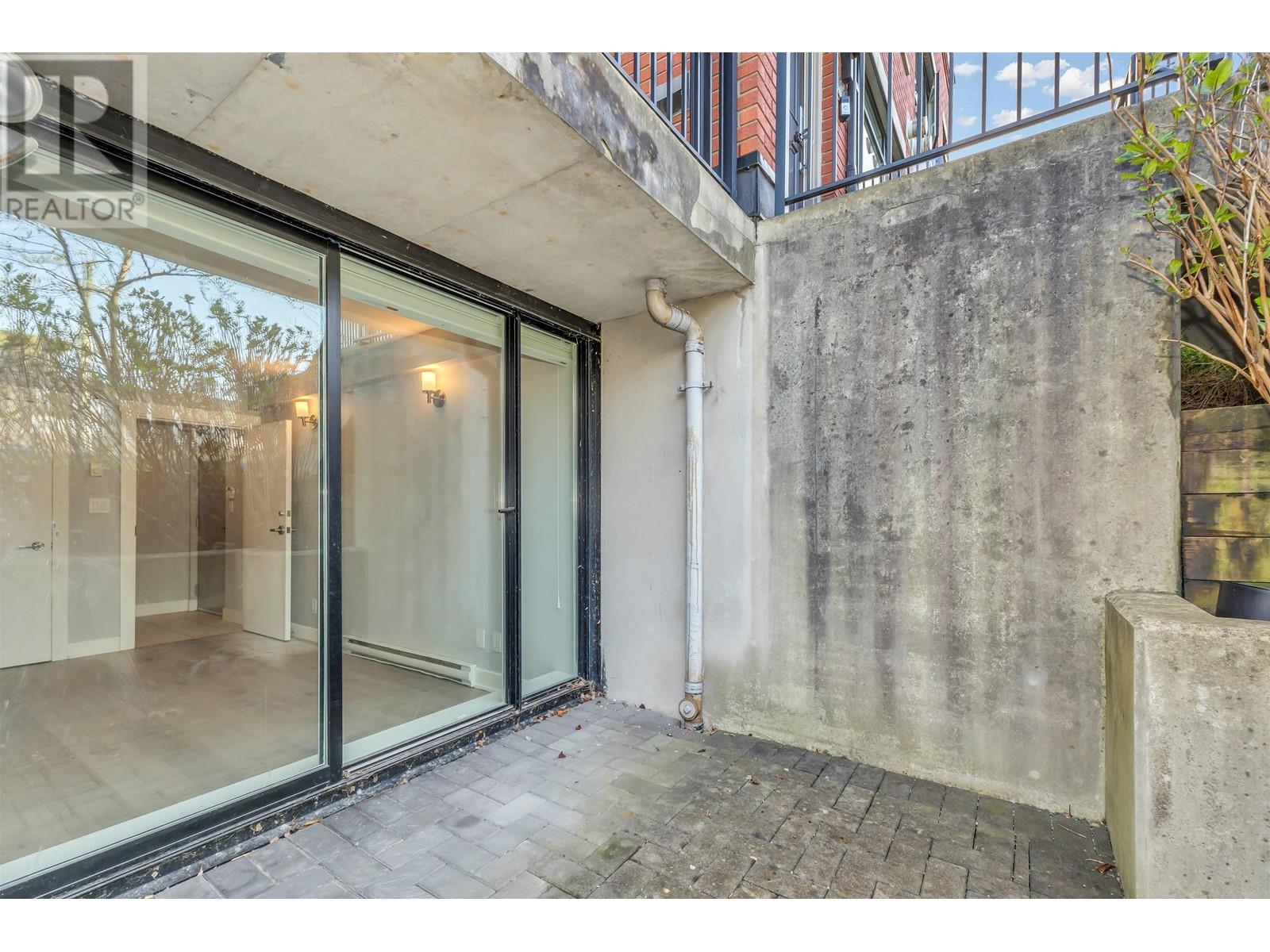 1956 W 5th Avenue, Vancouver, British Columbia  V6J 1P7 - Photo 30 - R2984903