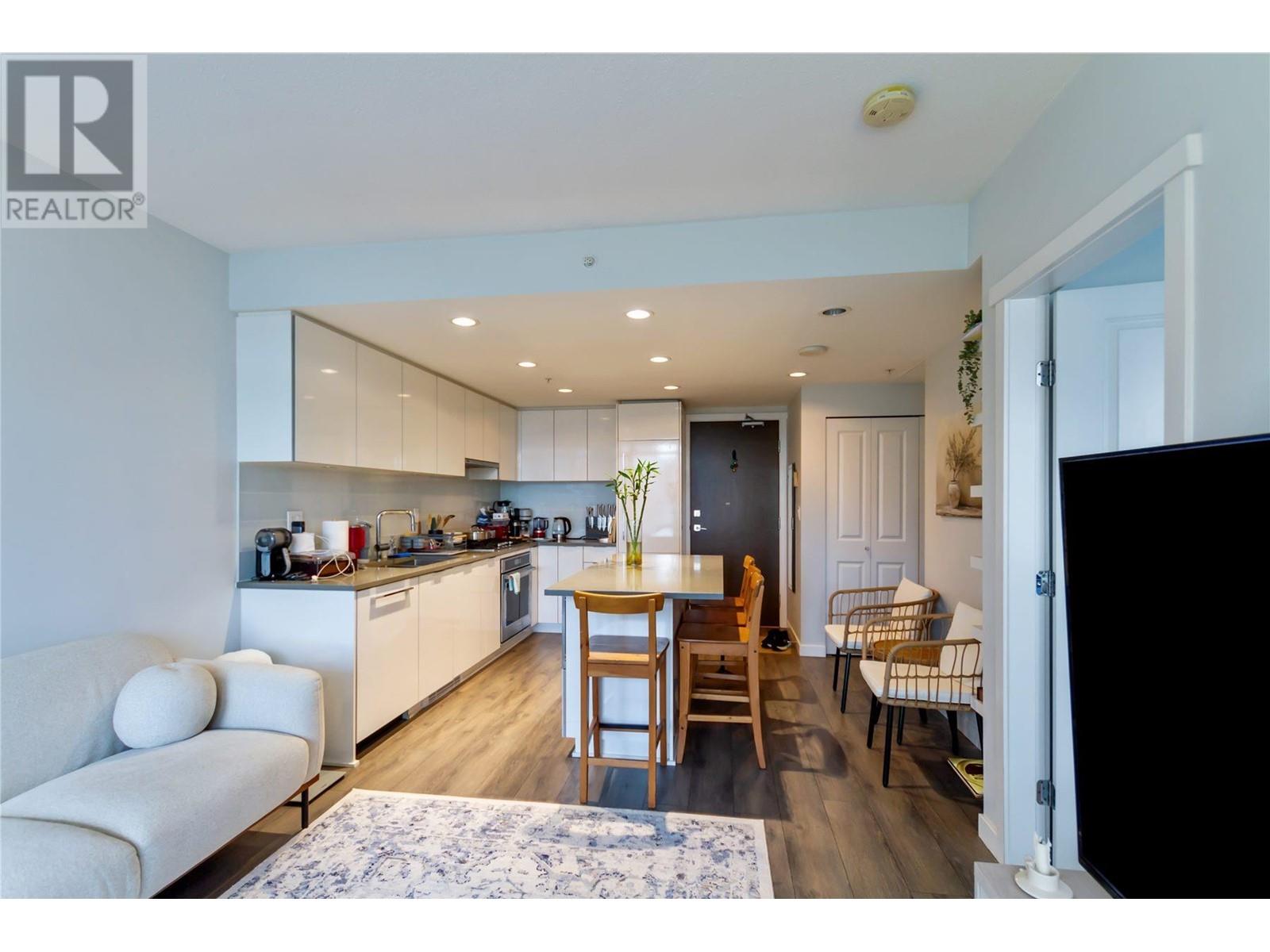 409 2388 Madison Avenue, Burnaby, British Columbia  V5C 0K8 - Photo 3 - R2983296