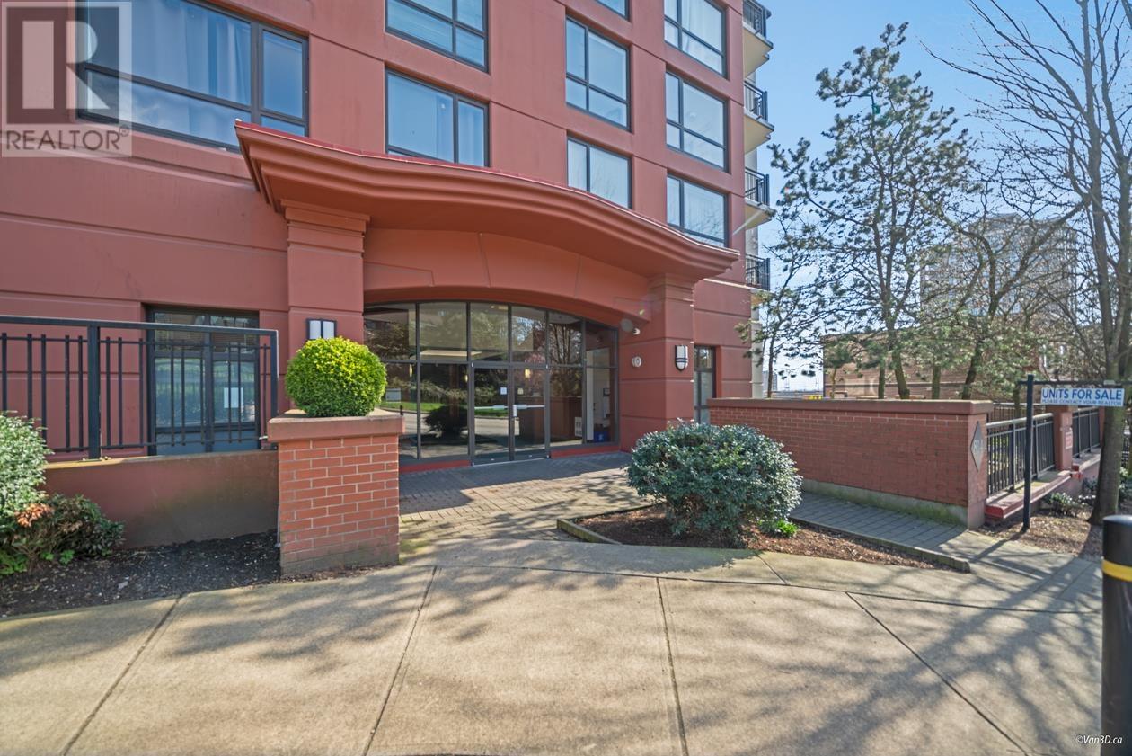 703 814 Royal Avenue, New Westminster, British Columbia  V3M 1J9 - Photo 2 - R2986386