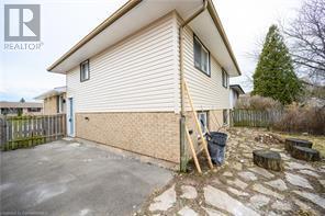 48 Larchwood Circle, Welland, Ontario  L3C 6T2 - Photo 42 - X12064504