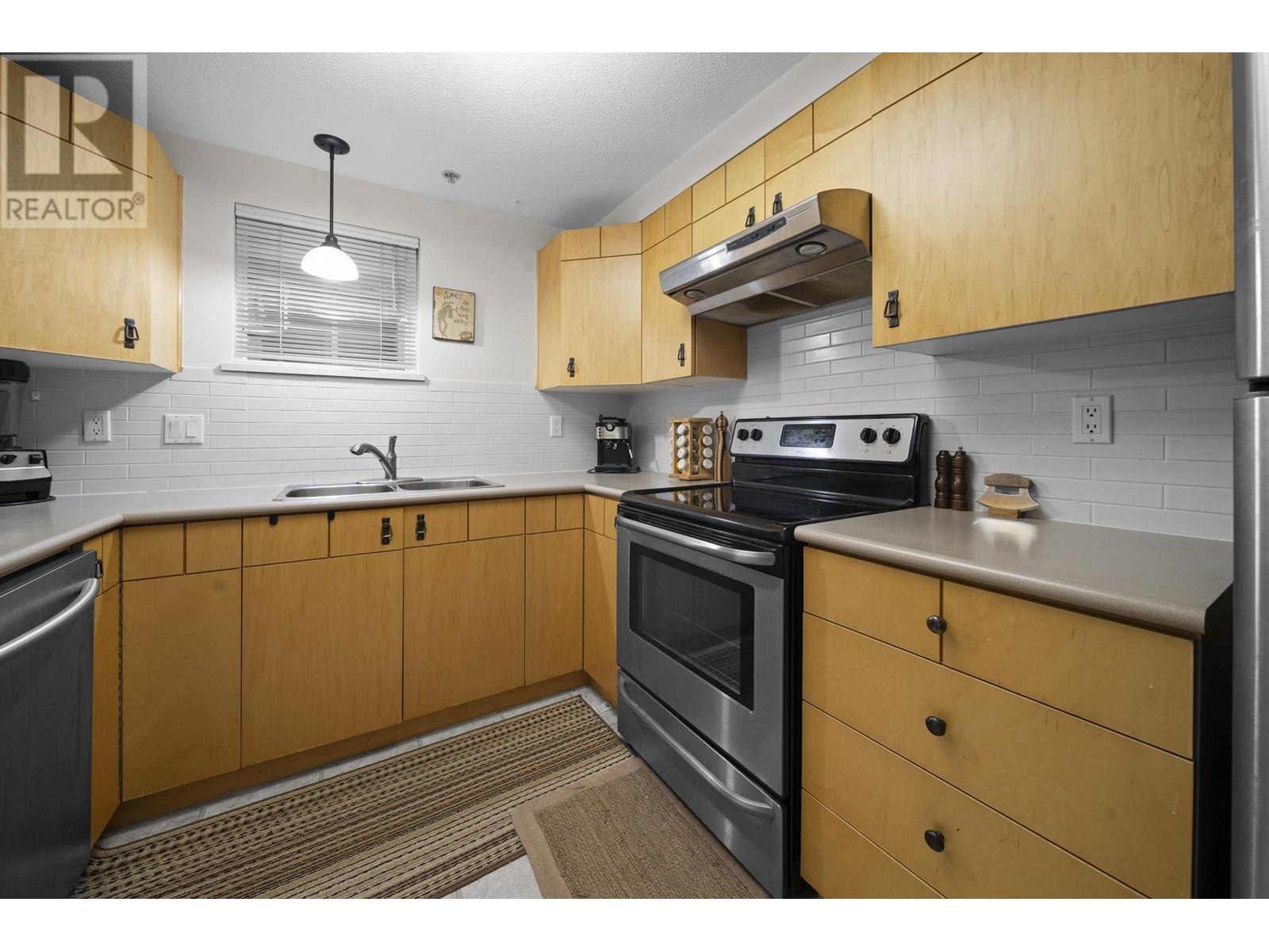 68 7488 Southwynde Avenue, Burnaby, British Columbia  V3N 5C6 - Photo 15 - R2984979