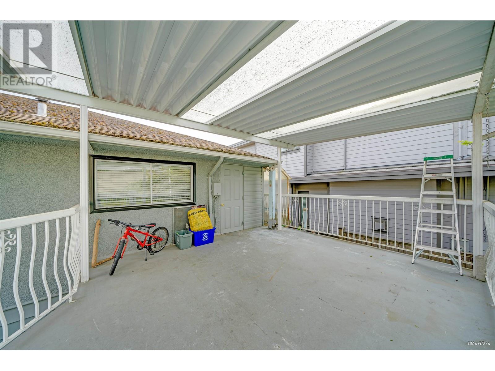 4599 Sunland Place, Burnaby, British Columbia  V5J 3A3 - Photo 15 - R2979794
