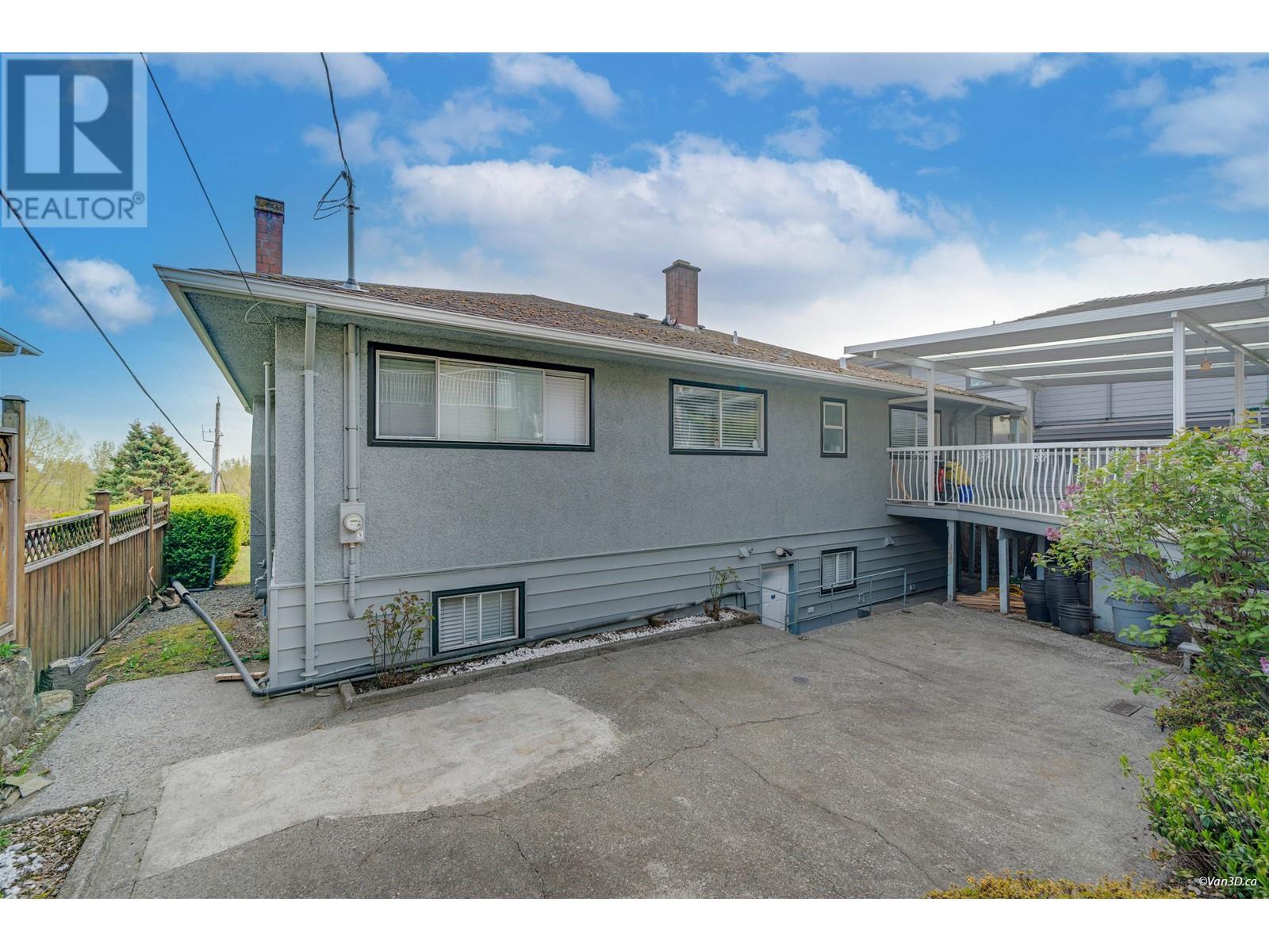 4599 Sunland Place, Burnaby, British Columbia  V5J 3A3 - Photo 7 - R2979794