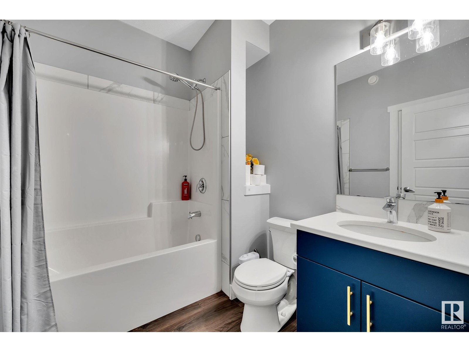Property at 1416 157 ST SW image 4