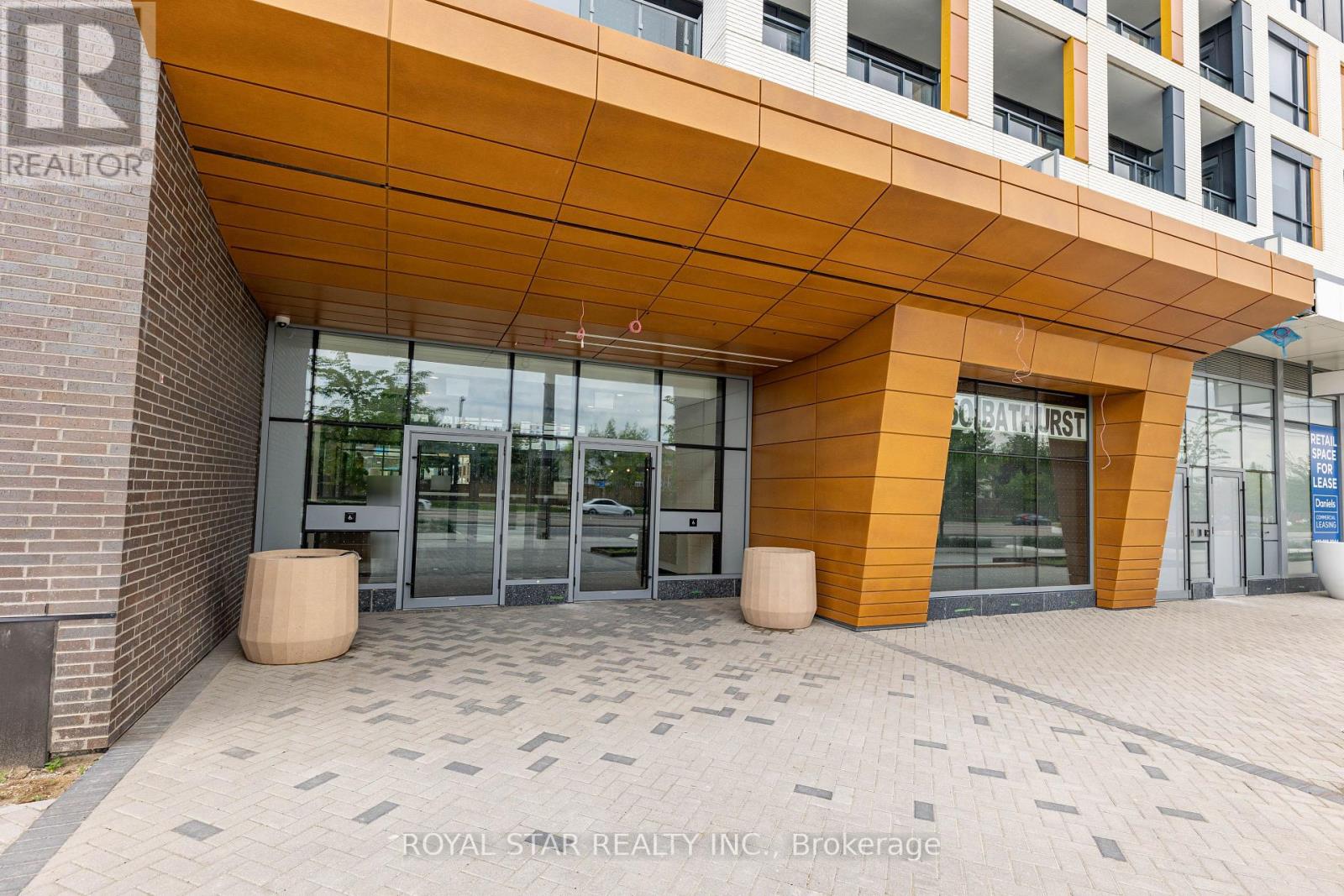 Property at 1502 - 7950 BATHURST STREET image 3