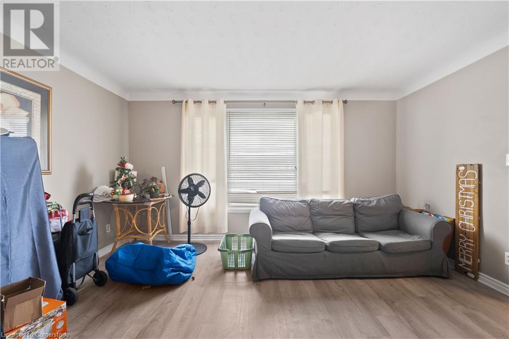 Property at 550 FIRST AVE image 3