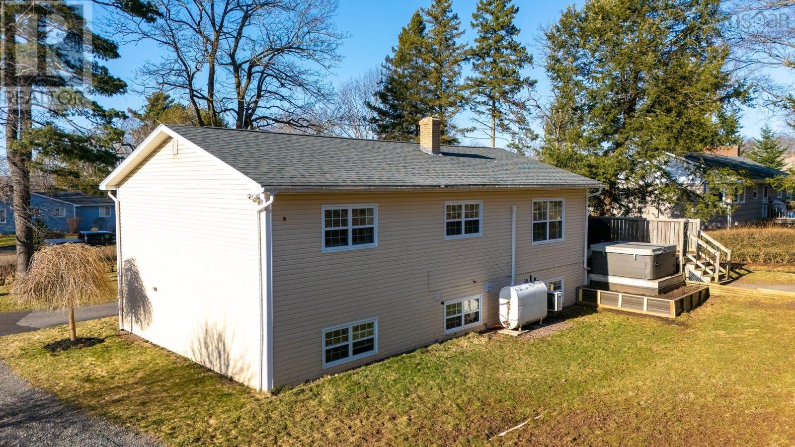 Property at 907 Charles Street image 3