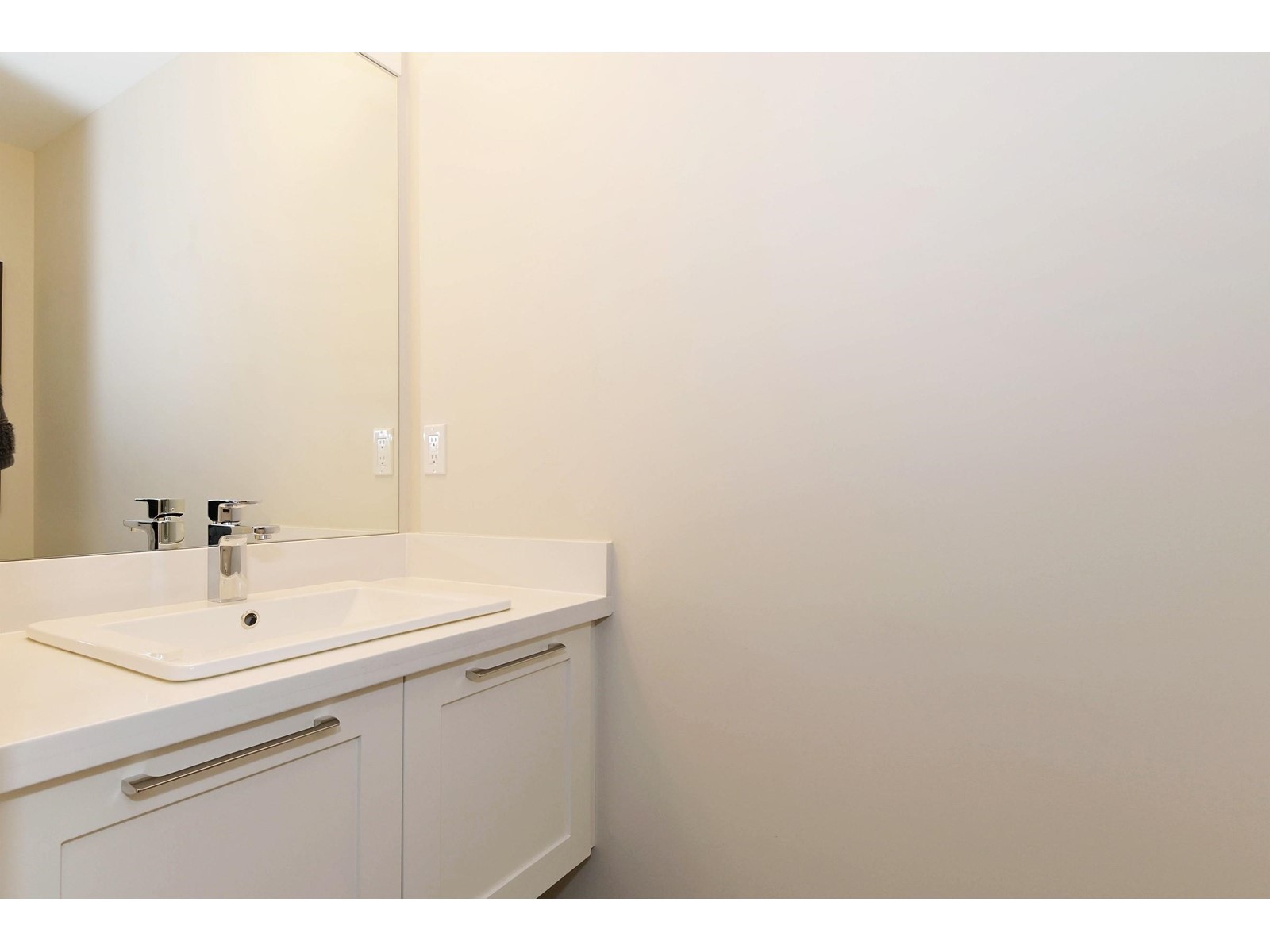 8 22057 49 Avenue, Langley, British Columbia  V3A 0J4 - Photo 11 - R2976250