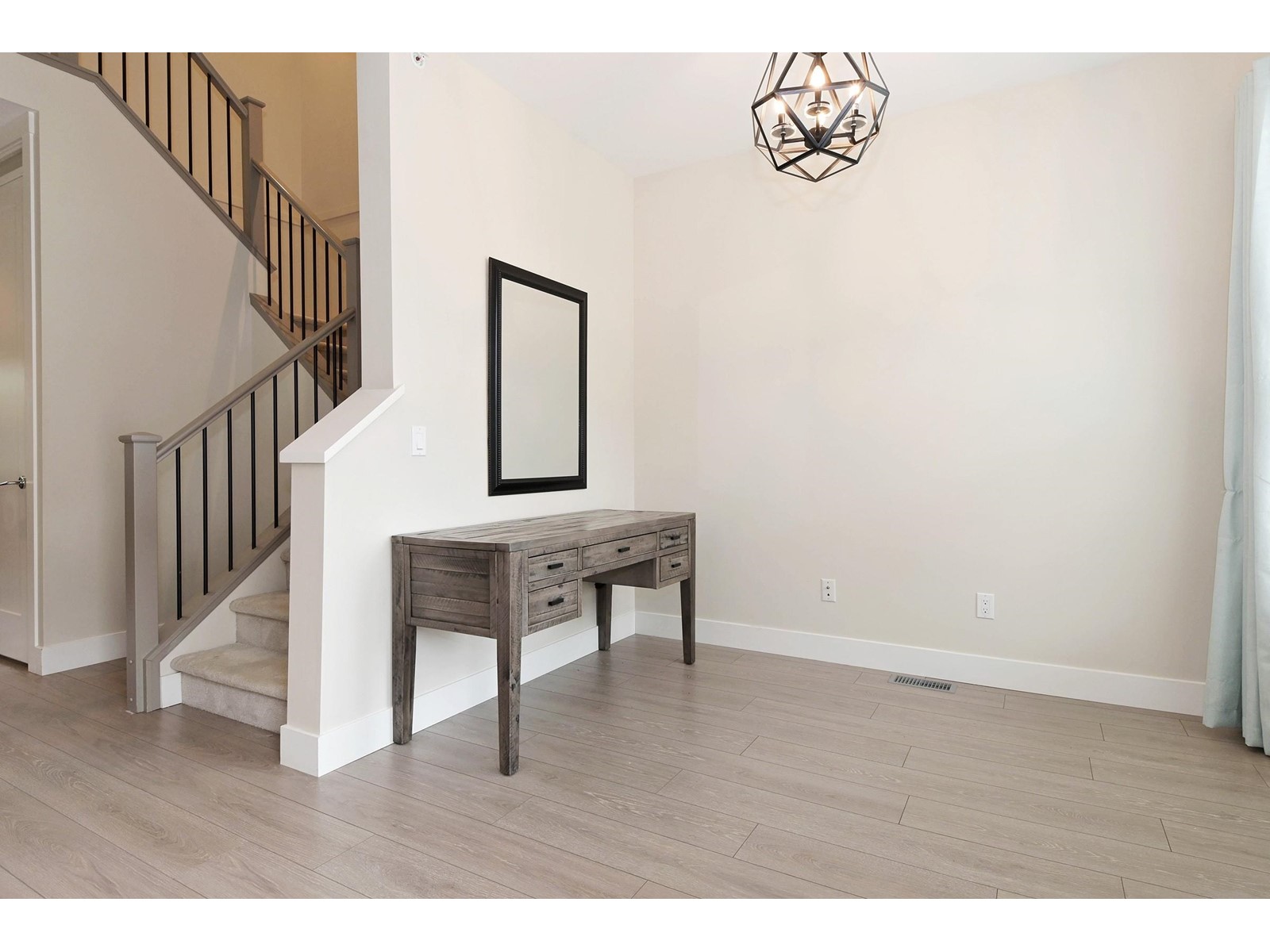 8 22057 49 Avenue, Langley, British Columbia  V3A 0J4 - Photo 2 - R2976250