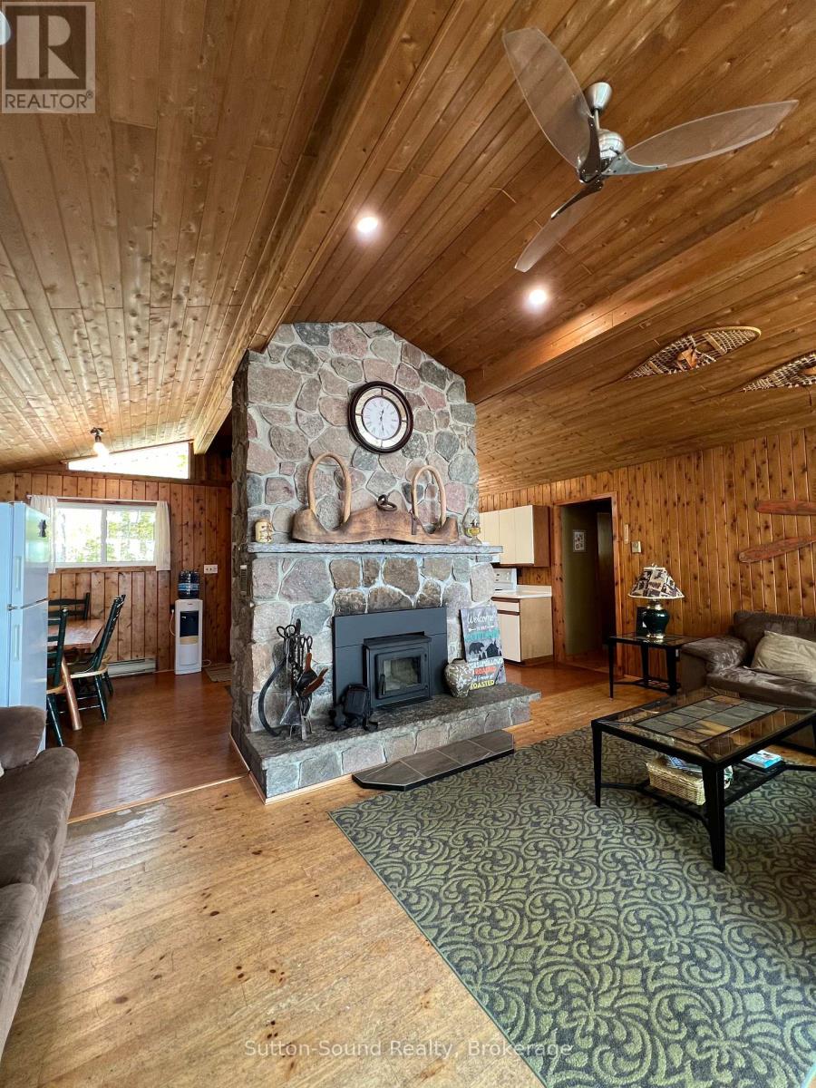 270 Barney's Boulevard, Northern Bruce Peninsula, Ontario  N0H 1W0 - Photo 10 - X12049272