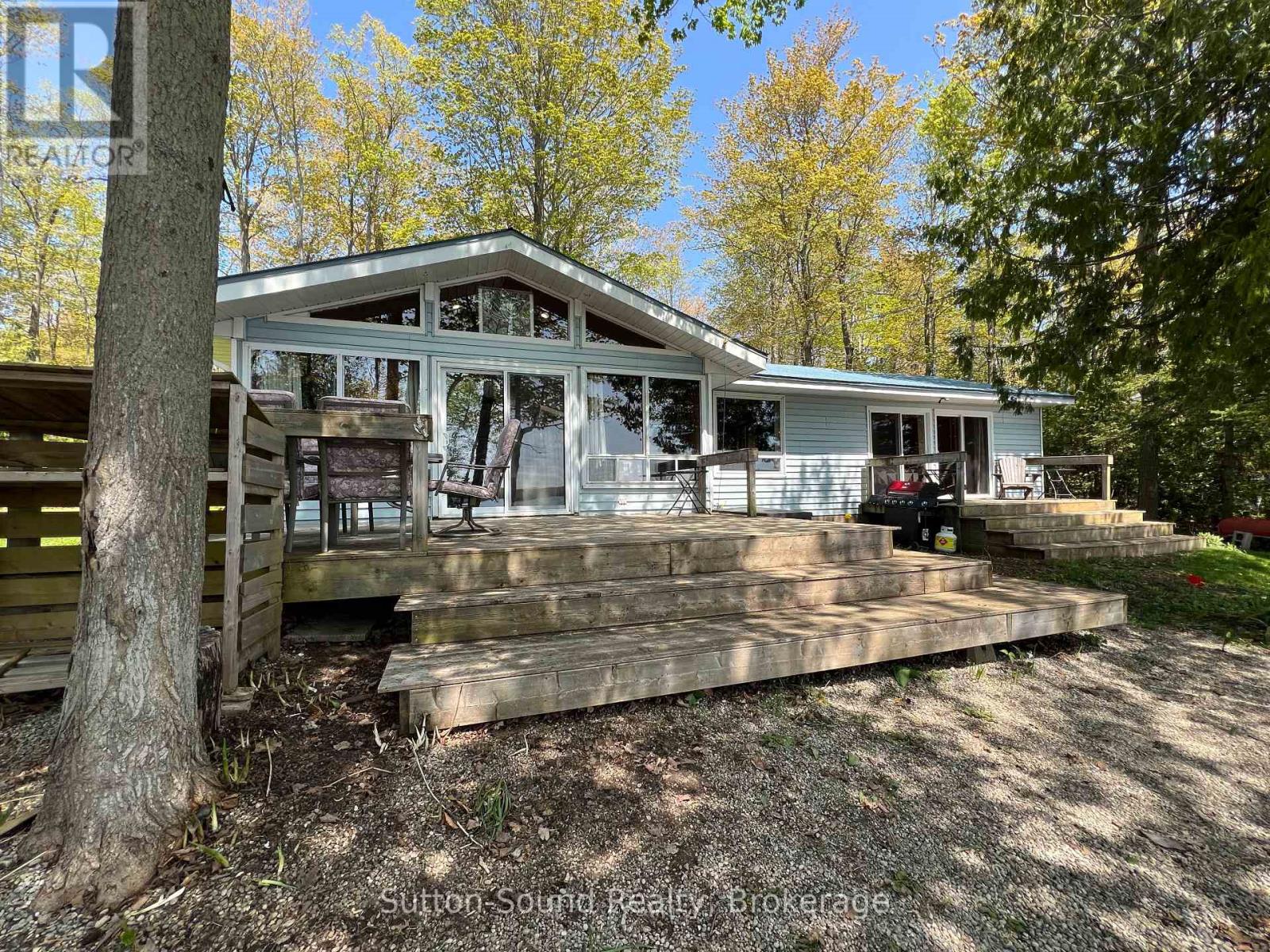 270 Barney's Boulevard, Northern Bruce Peninsula, Ontario  N0H 1W0 - Photo 21 - X12049272