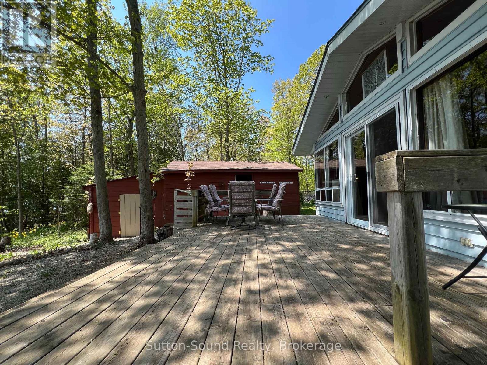 270 Barney's Boulevard, Northern Bruce Peninsula, Ontario  N0H 1W0 - Photo 32 - X12049272