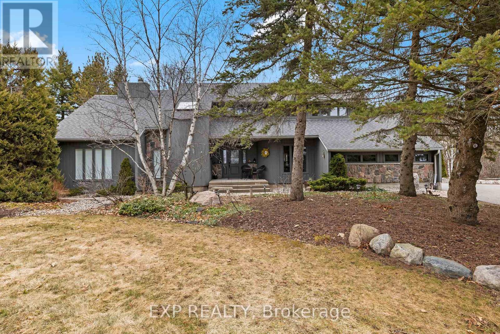 Property at 11 MANSFIELD PARK COURT image 1