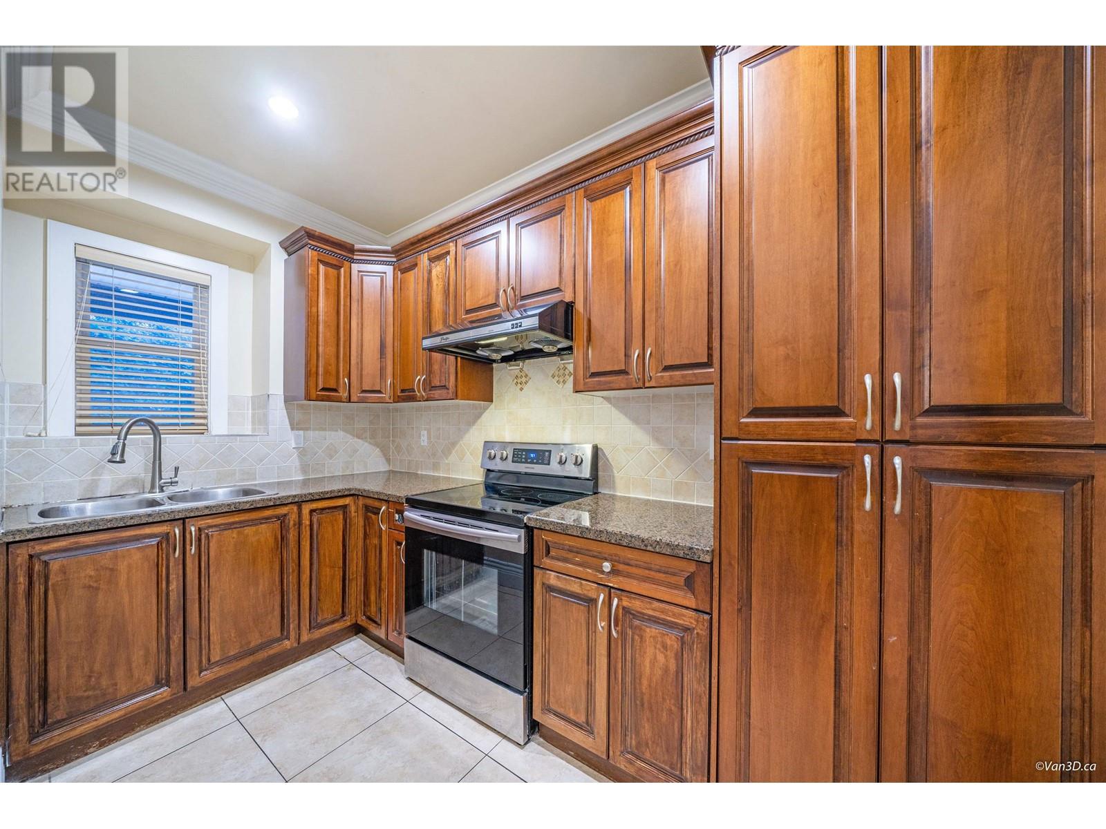 Listing Picture 19 of 40 : 6040 ADAMS PLACE, Richmond / 烈治文 - 魯藝地產 Yvonne Lu Group - MLS Medallion Club Member