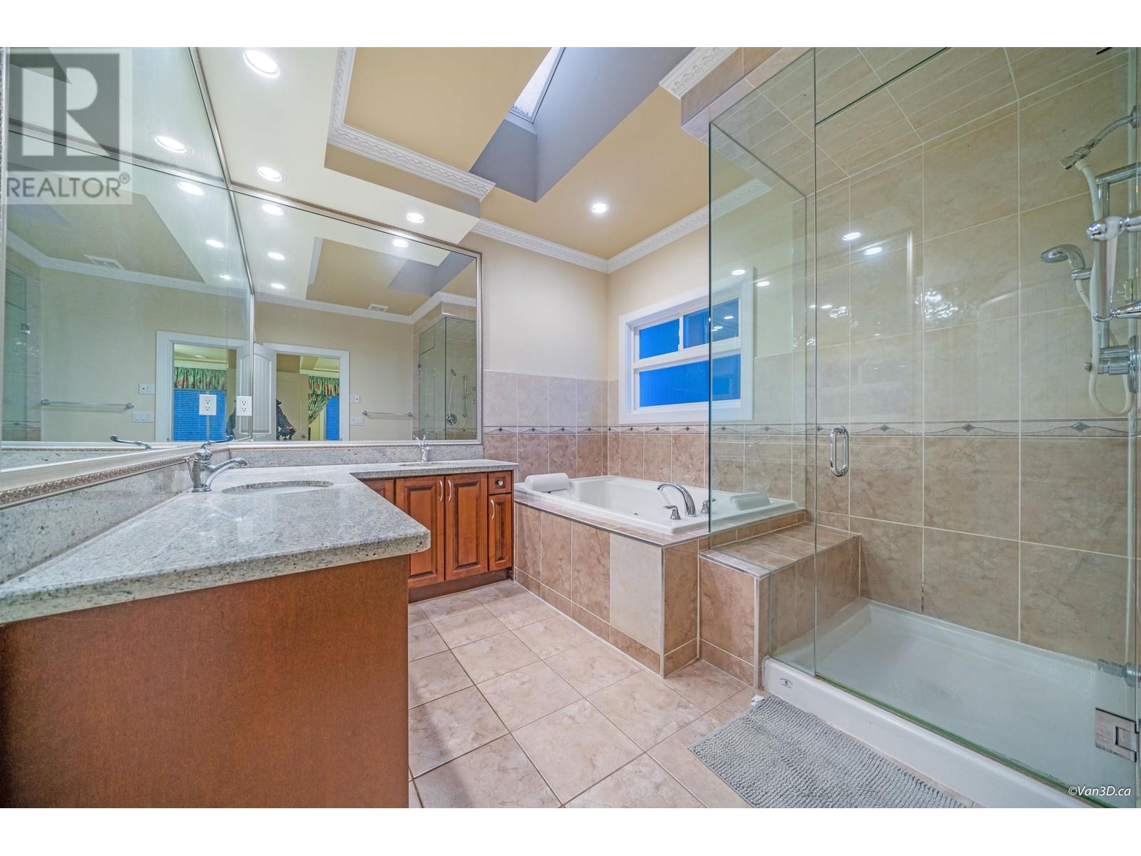 Listing Picture 27 of 40 : 6040 ADAMS PLACE, Richmond / 烈治文 - 魯藝地產 Yvonne Lu Group - MLS Medallion Club Member