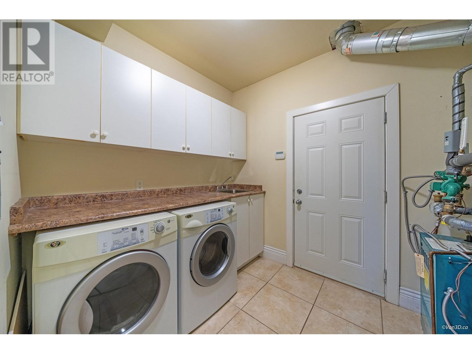 Listing Picture 35 of 40 : 6040 ADAMS PLACE, Richmond / 烈治文 - 魯藝地產 Yvonne Lu Group - MLS Medallion Club Member