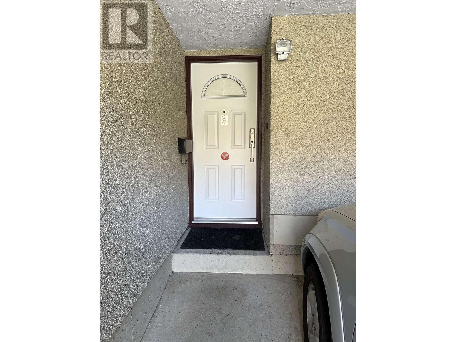 Property at 3444 LANGFORD AVENUE image 2