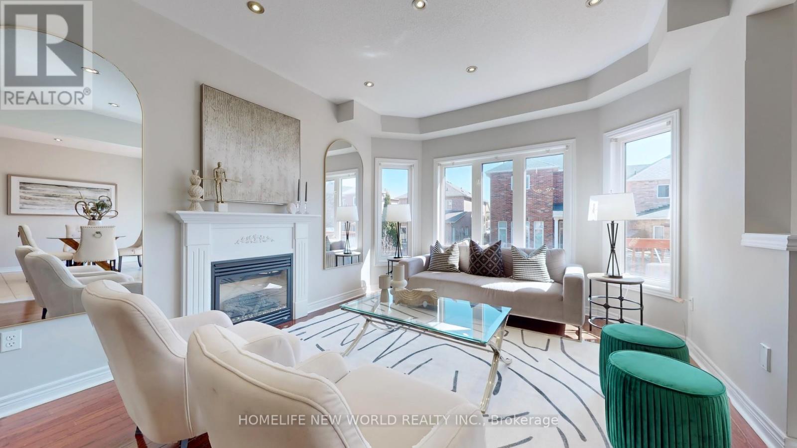 Property at 27 CRESCENDO AVENUE image 3