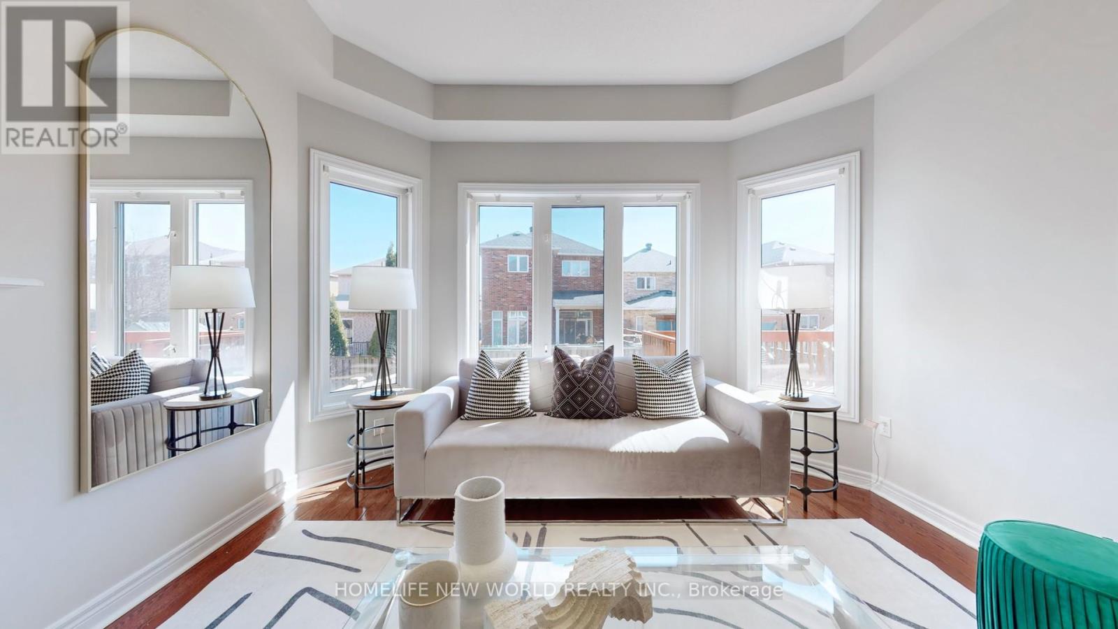 Property at 27 CRESCENDO AVENUE image 5
