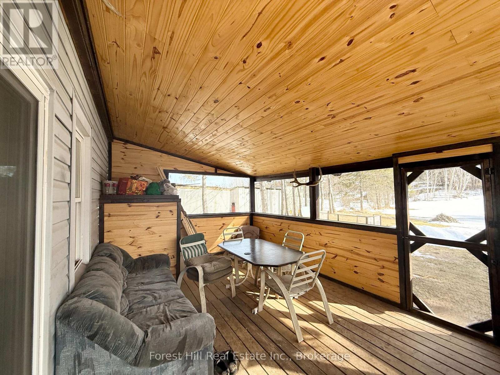10709 Hwy 522 Highway, Parry Sound Remote Area, Ontario  P0H 1A0 - Photo 21 - X12064557