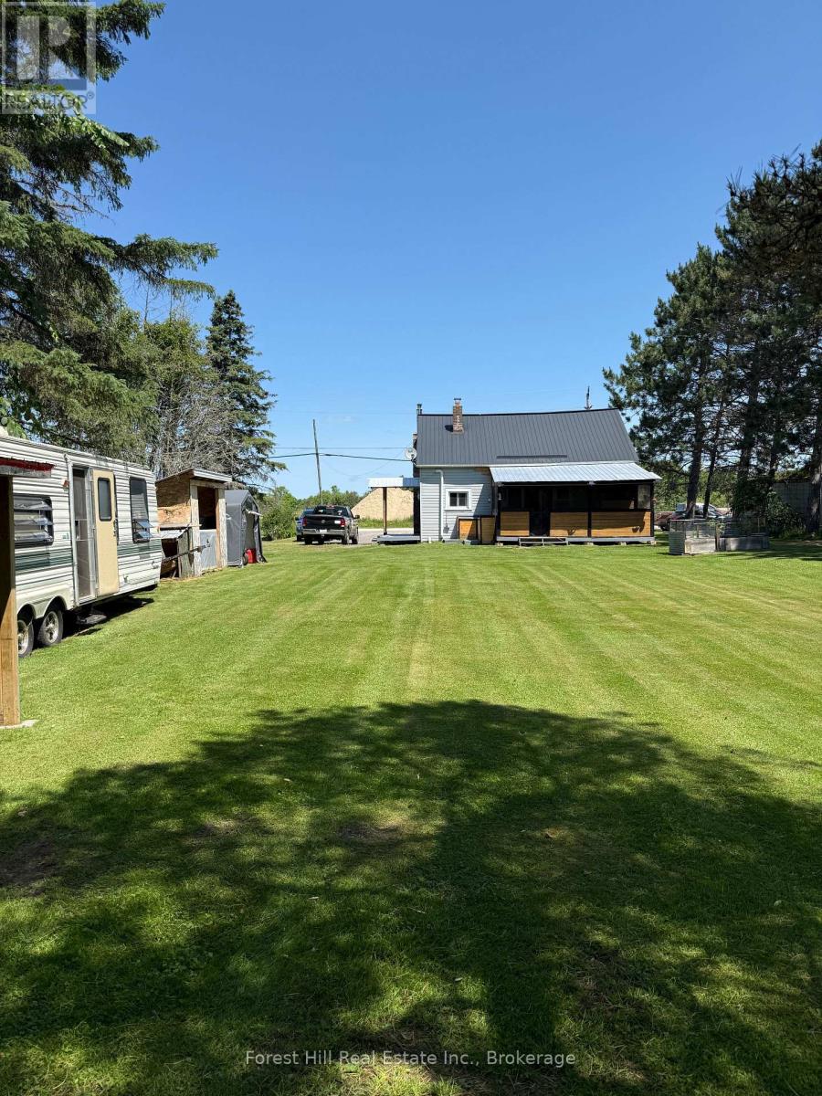 10709 Hwy 522 Highway, Parry Sound Remote Area, Ontario  P0H 1A0 - Photo 36 - X12064557