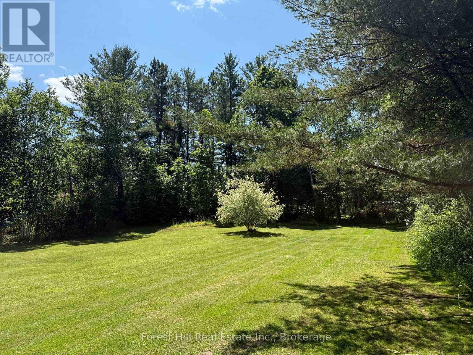 10709 Hwy 522 Highway, Parry Sound Remote Area, Ontario  P0H 1A0 - Photo 37 - X12064557